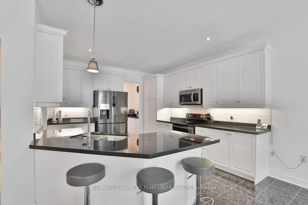 Photo 16 of 4184 Kane Crescent, Burlington, Rose — HOMEH