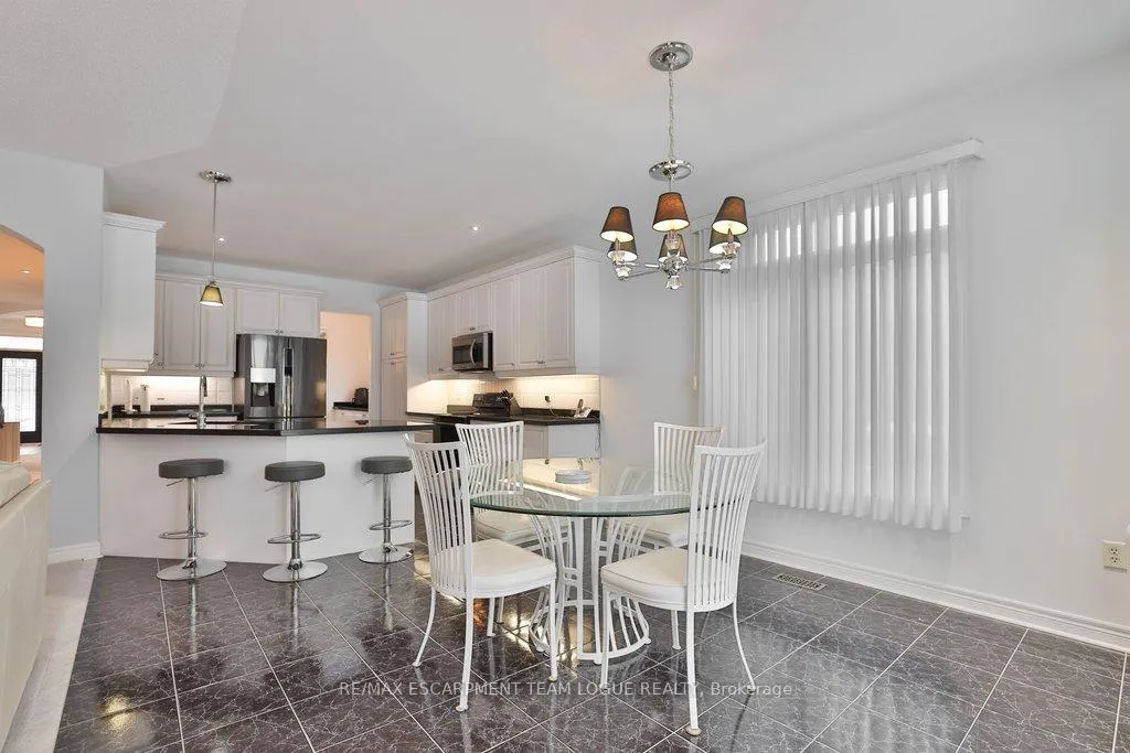 Photo 18 of 4184 Kane Crescent, Burlington, Rose — HOMEH