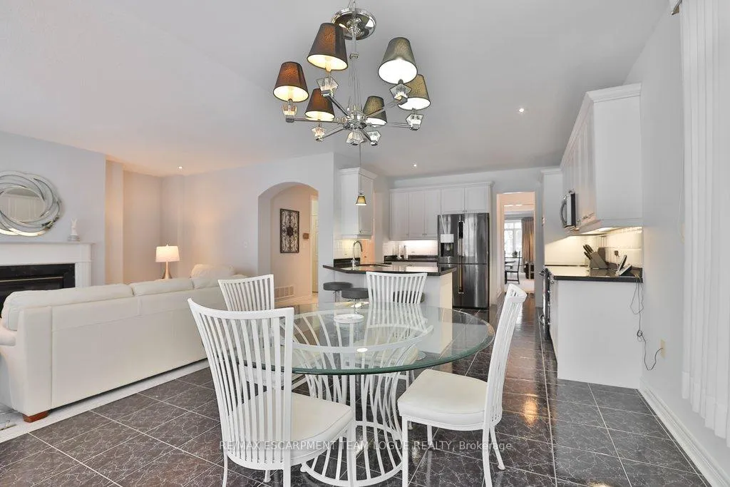 Photo 19 of 4184 Kane Crescent, Burlington, Rose — HOMEH