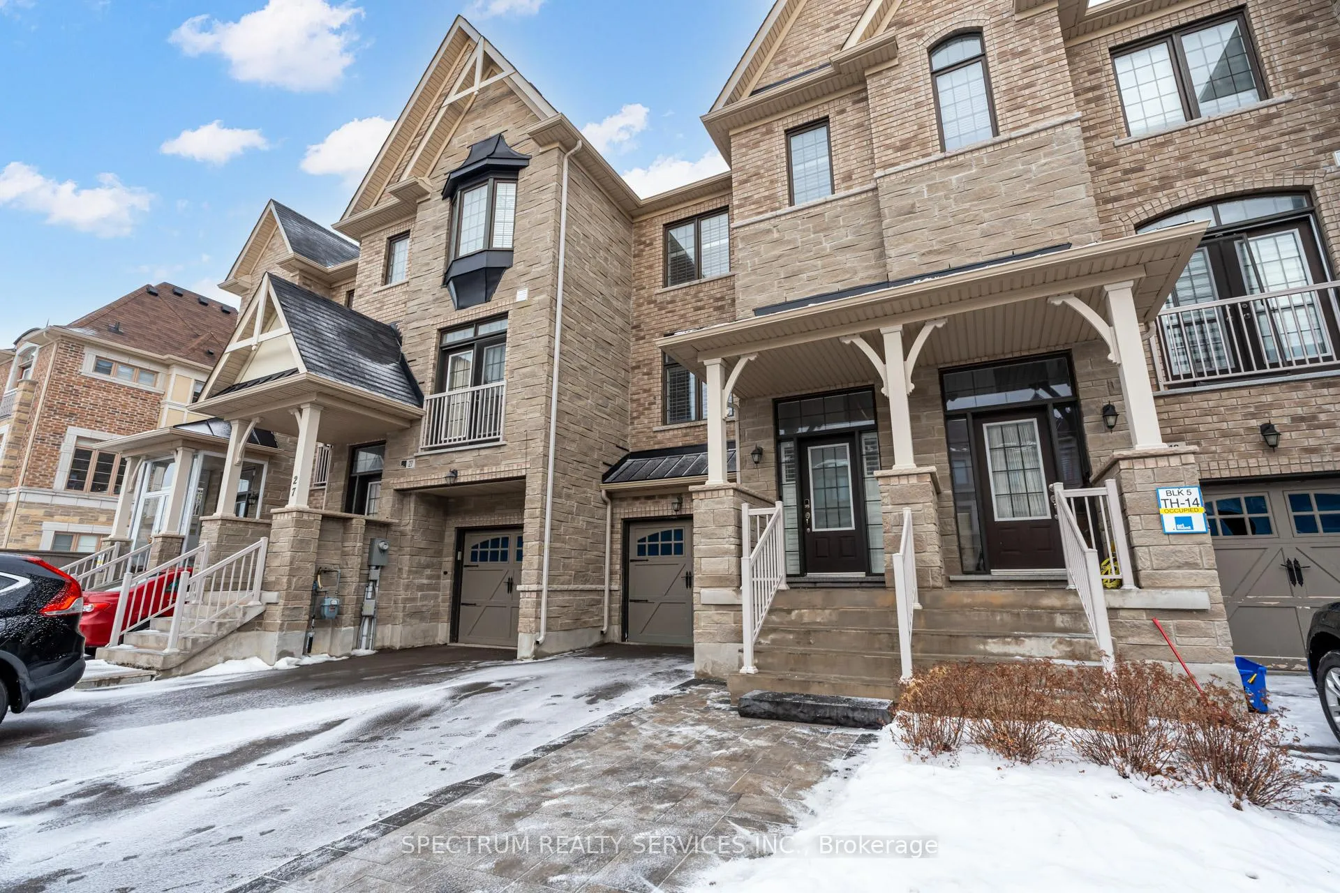 Photo 3 of 23 Sunset Terrace, Vaughan, Vellore Village — HOMEH