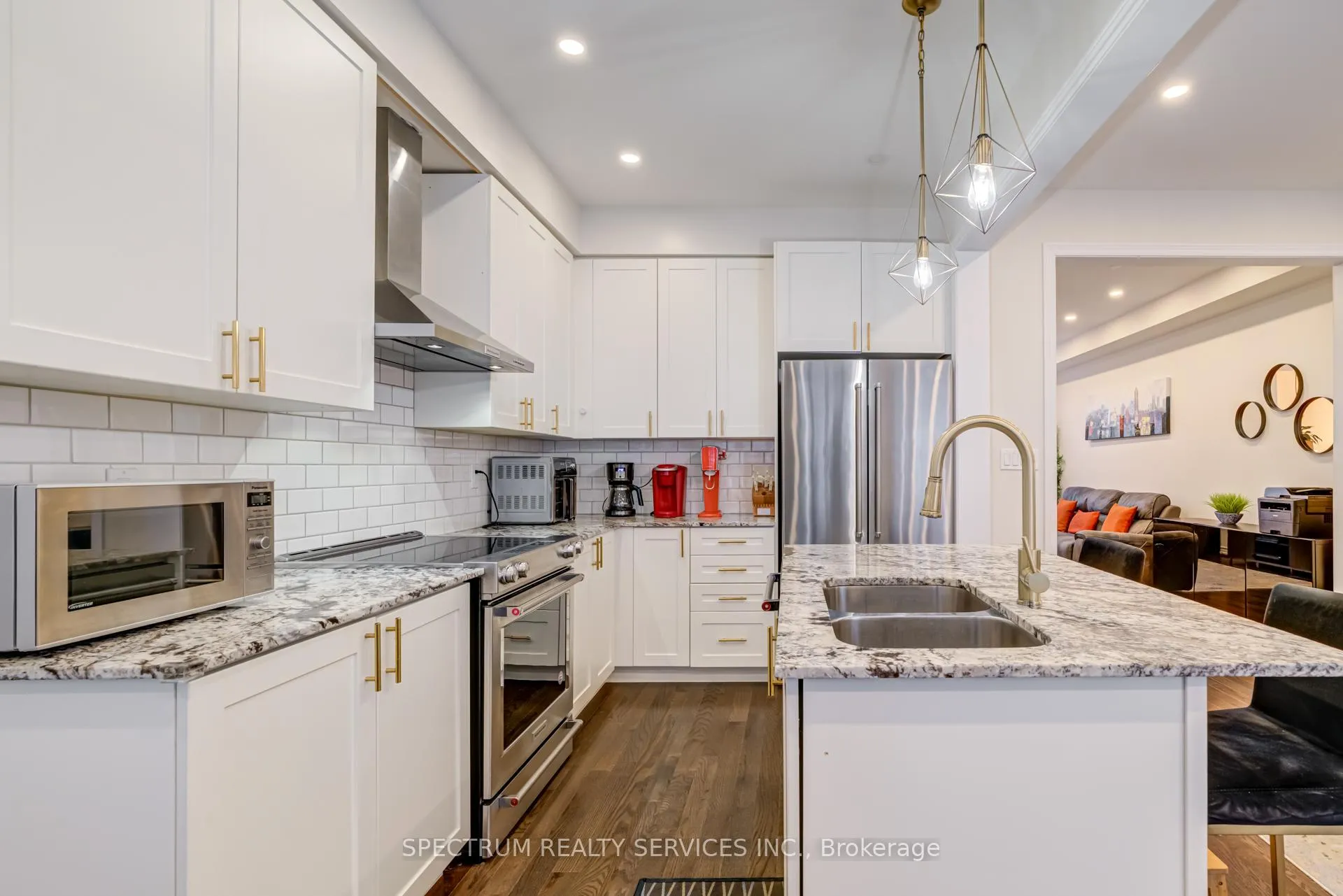 Photo 17 of 23 Sunset Terrace, Vaughan, Vellore Village — HOMEH