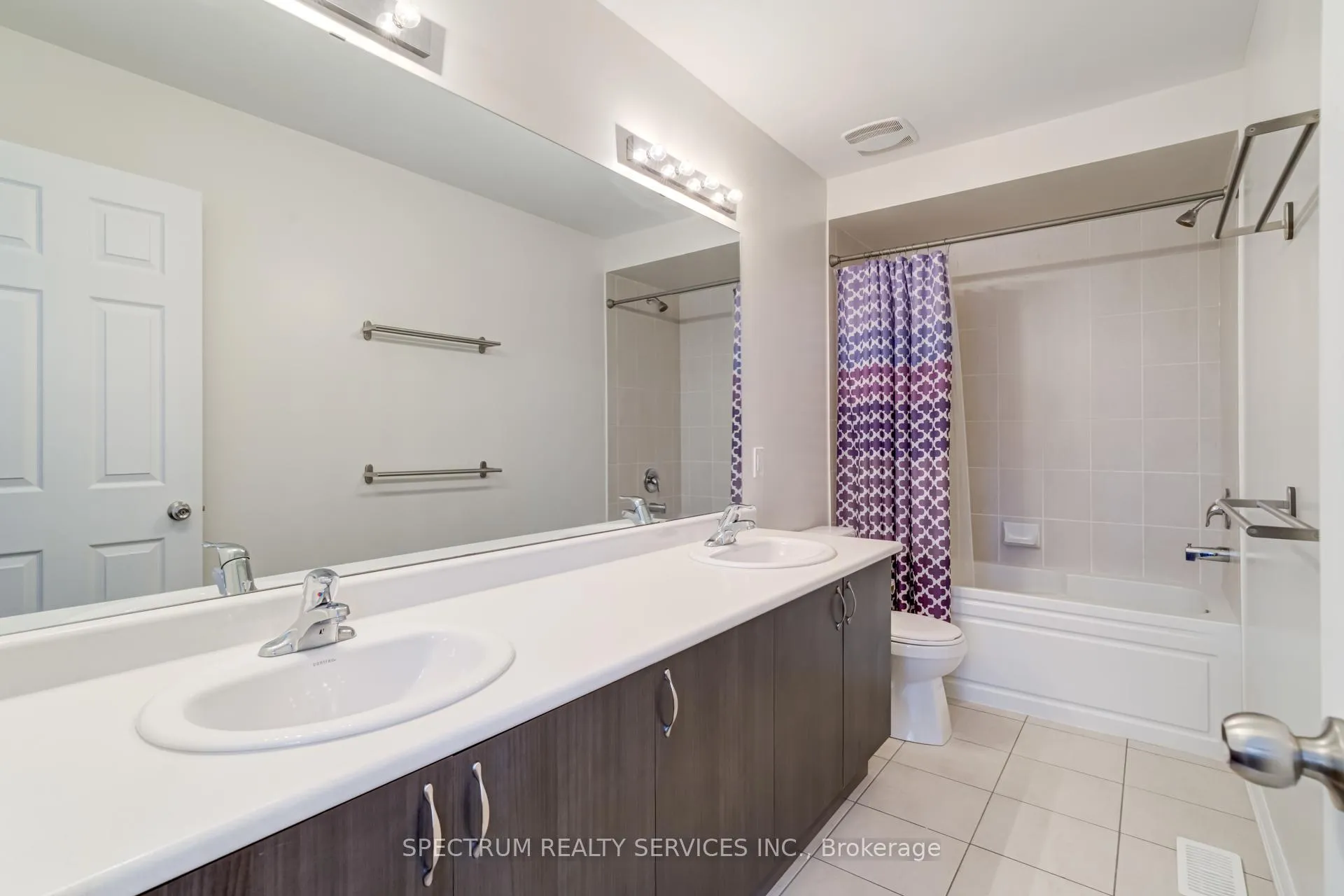 Photo 23 of 23 Sunset Terrace, Vaughan, Vellore Village — HOMEH