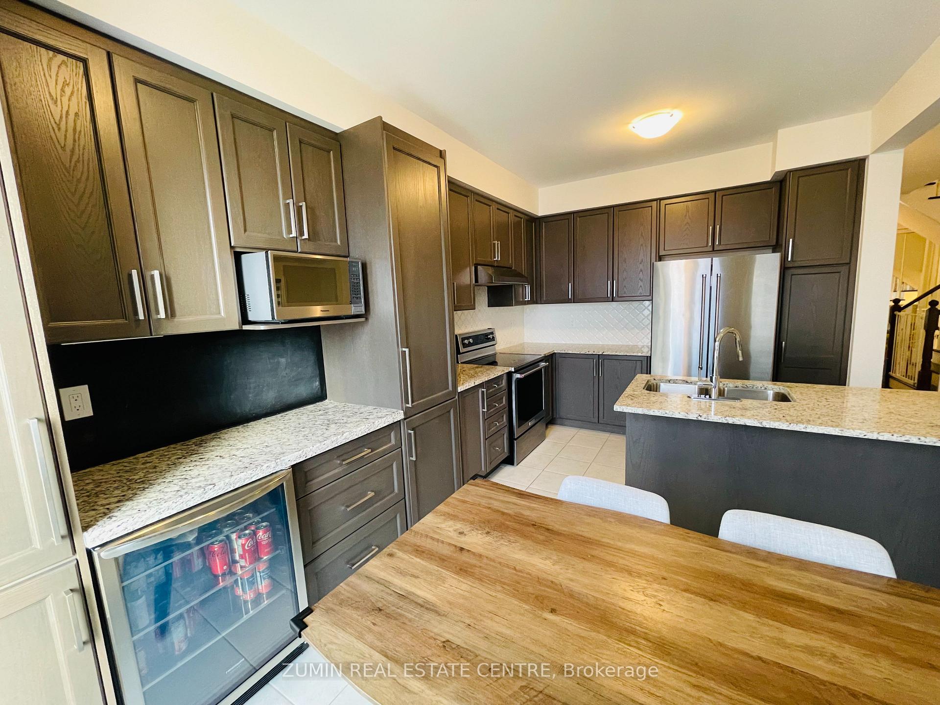 Photo 8 of 3871 Tufgar Crescent, Burlington, Alton — HOMEH