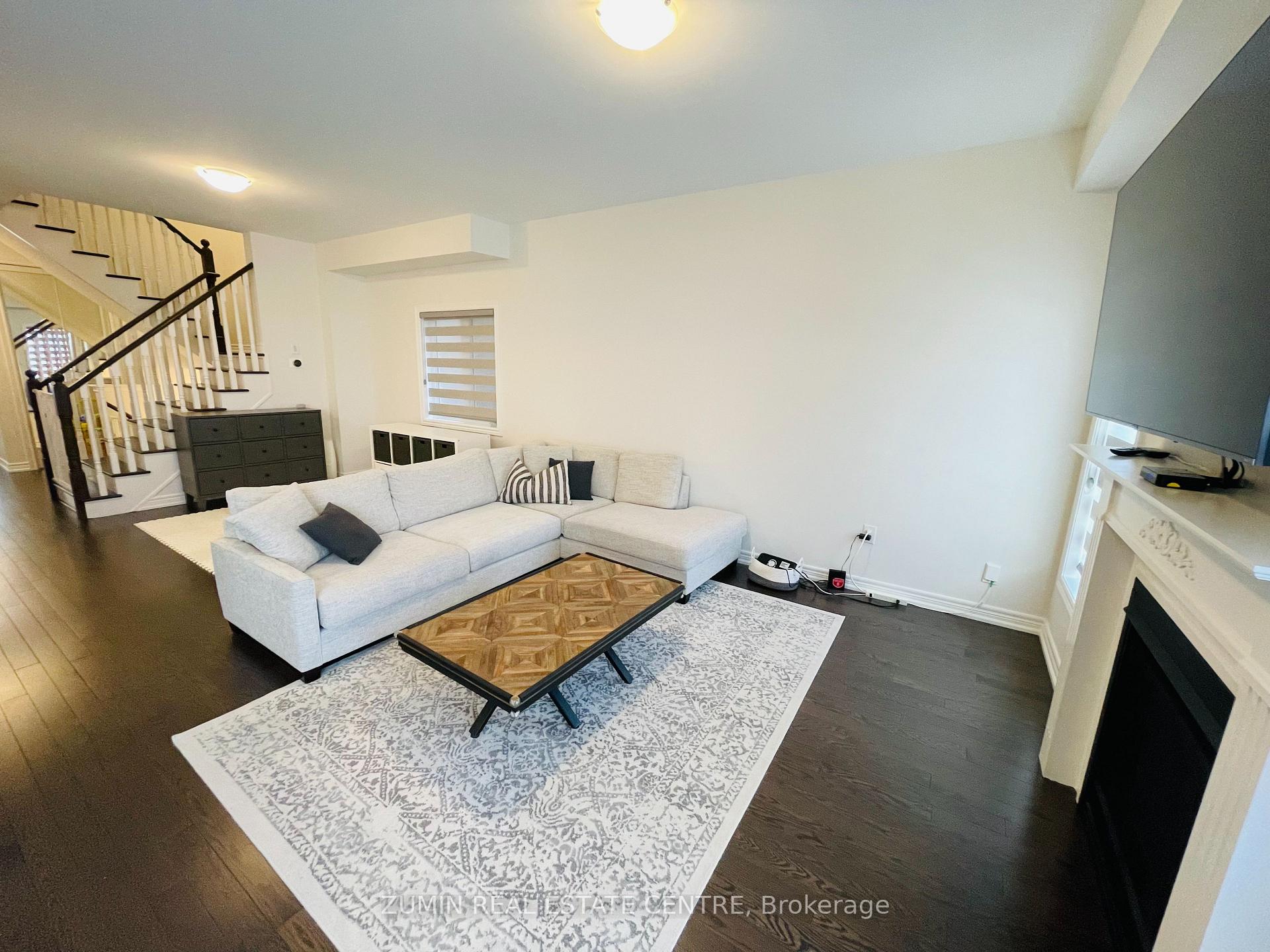 Photo 11 of 3871 Tufgar Crescent, Burlington, Alton — HOMEH
