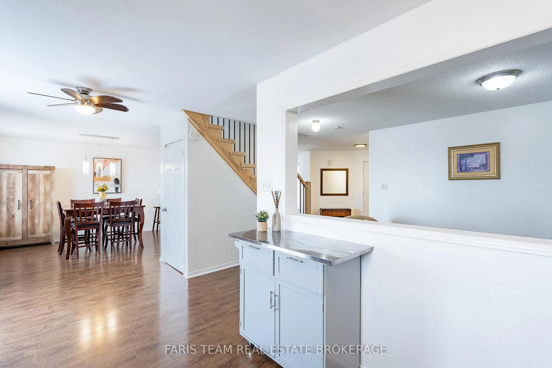 Photo 10 of 7 Round Leaf Court, Barrie, Holly — HOMEH