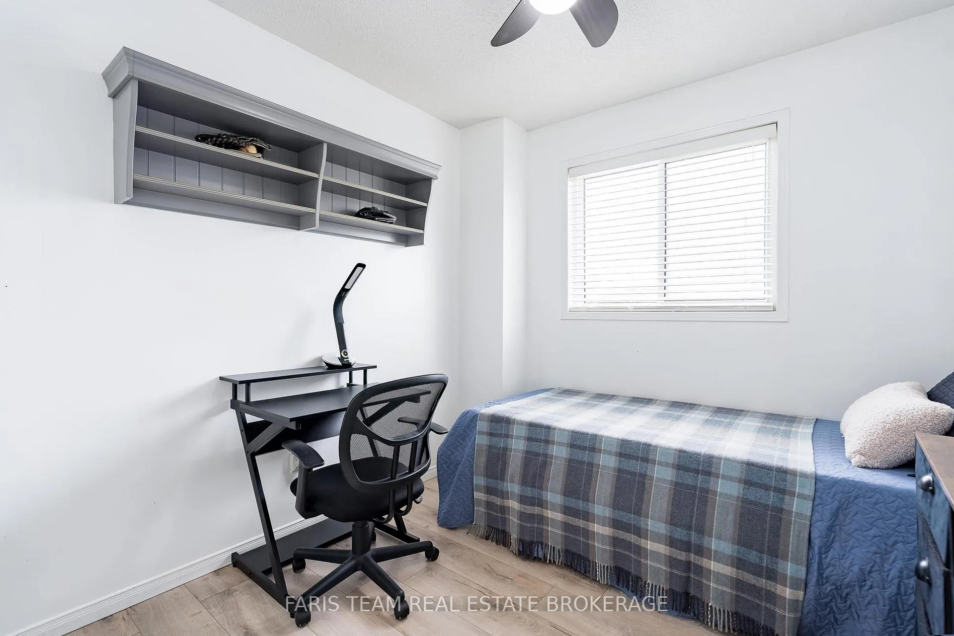 Photo 23 of 7 Round Leaf Court, Barrie, Holly — HOMEH