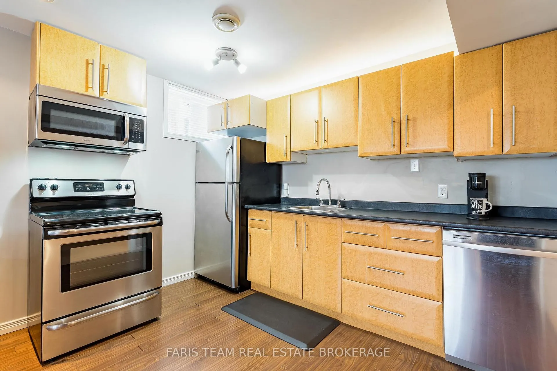Photo 26 of 7 Round Leaf Court, Barrie, Holly — HOMEH