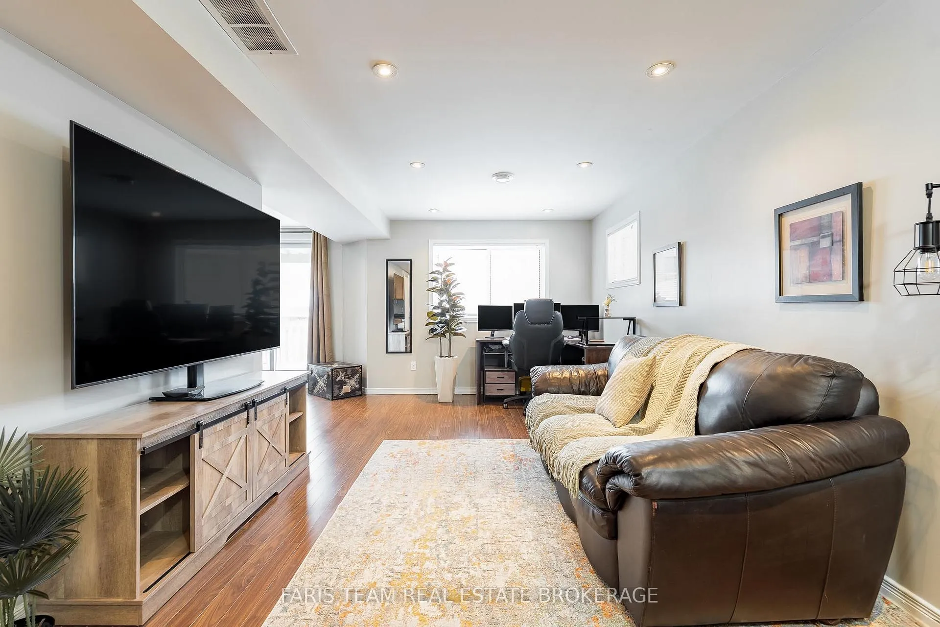 Photo 29 of 7 Round Leaf Court, Barrie, Holly — HOMEH