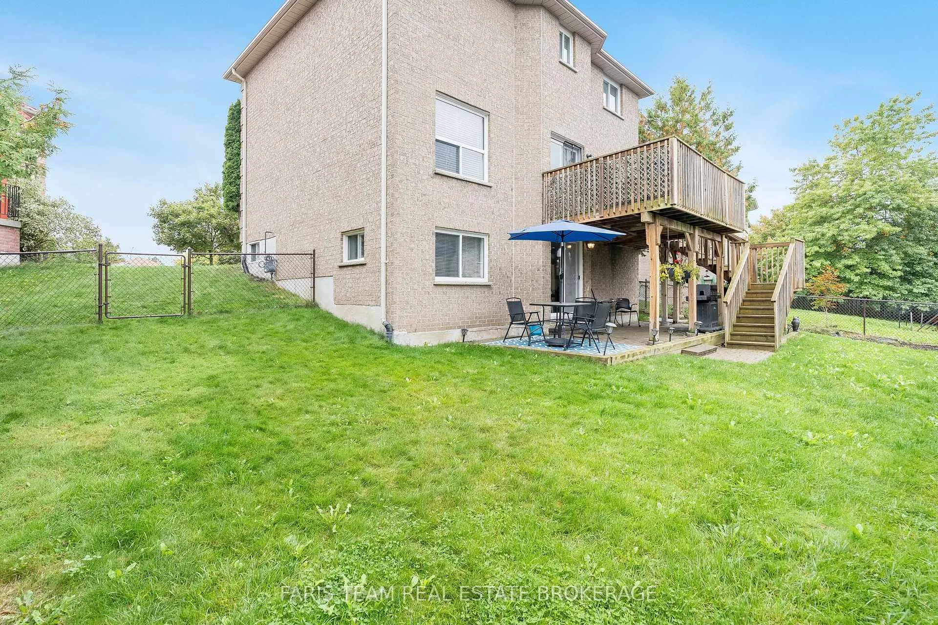 Photo 38 of 7 Round Leaf Court, Barrie, Holly — HOMEH