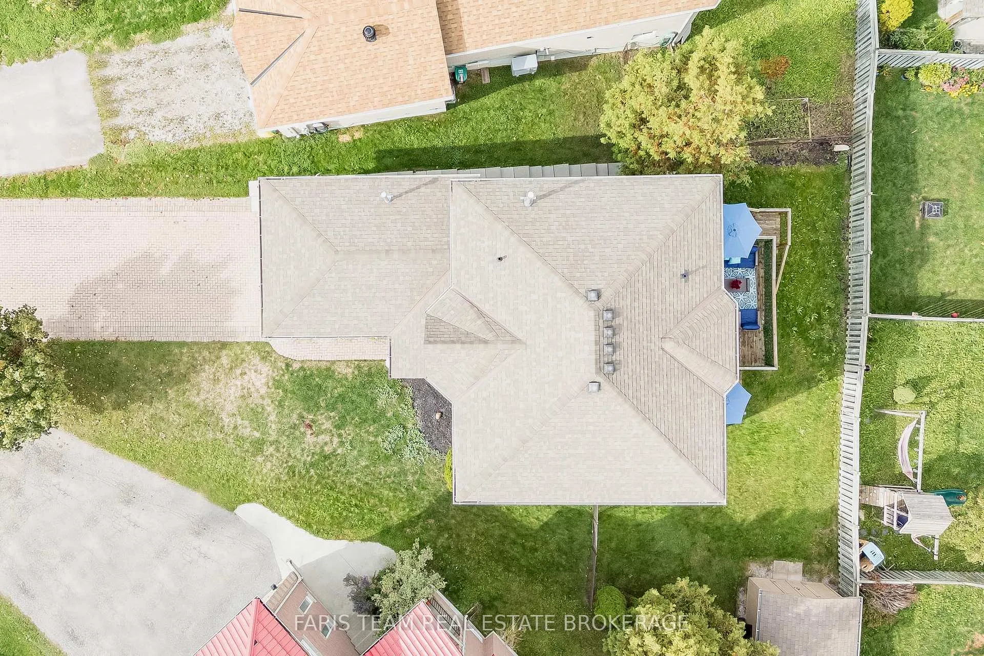 Photo 40 of 7 Round Leaf Court, Barrie, Holly — HOMEH