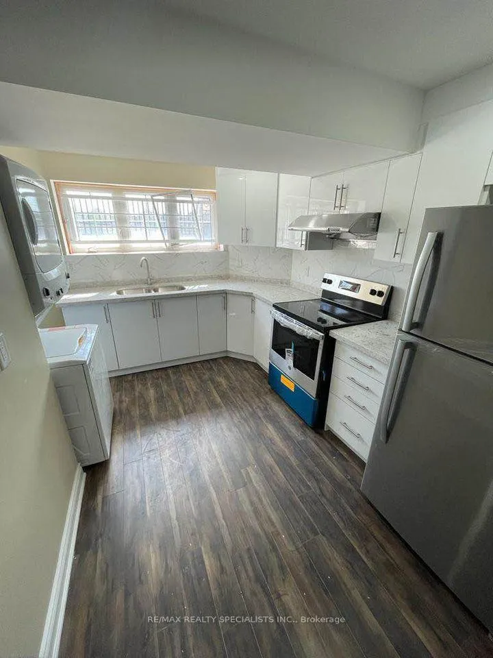 Photo 4 of 4 Tysonville Circle, Brampton, Northwest Brampton — HOMEH