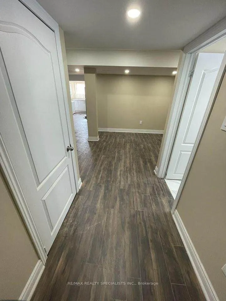 Photo 6 of 4 Tysonville Circle, Brampton, Northwest Brampton — HOMEH