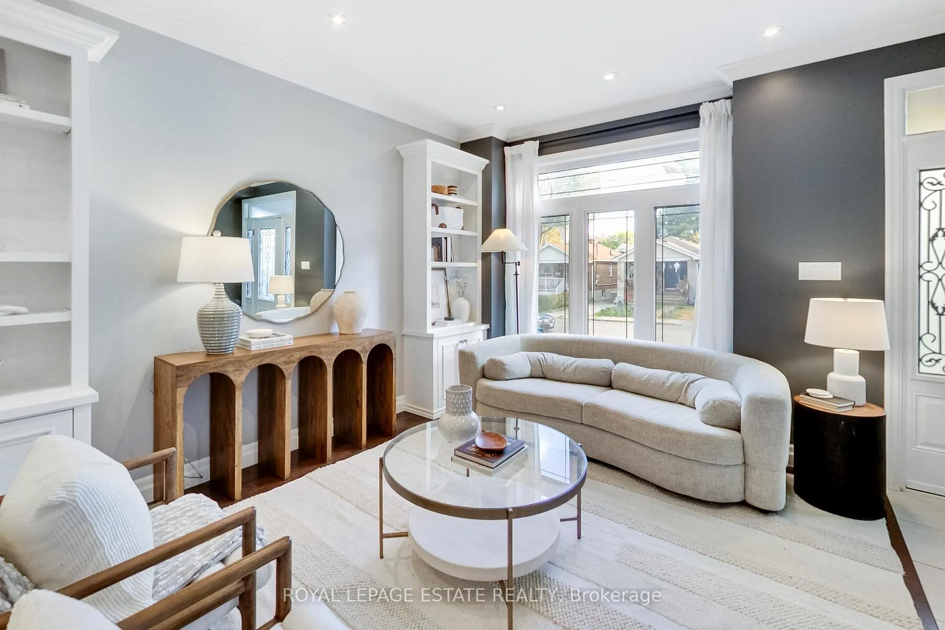 Photo 4 of 20 Westbrook Avenue, Toronto, Woodbine-Lumsden — HOMEH