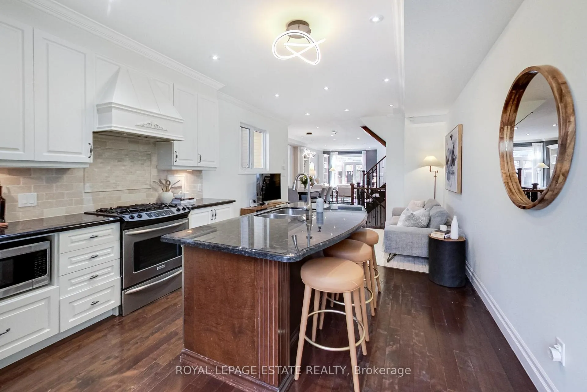 Photo 13 of 20 Westbrook Avenue, Toronto, Woodbine-Lumsden — HOMEH