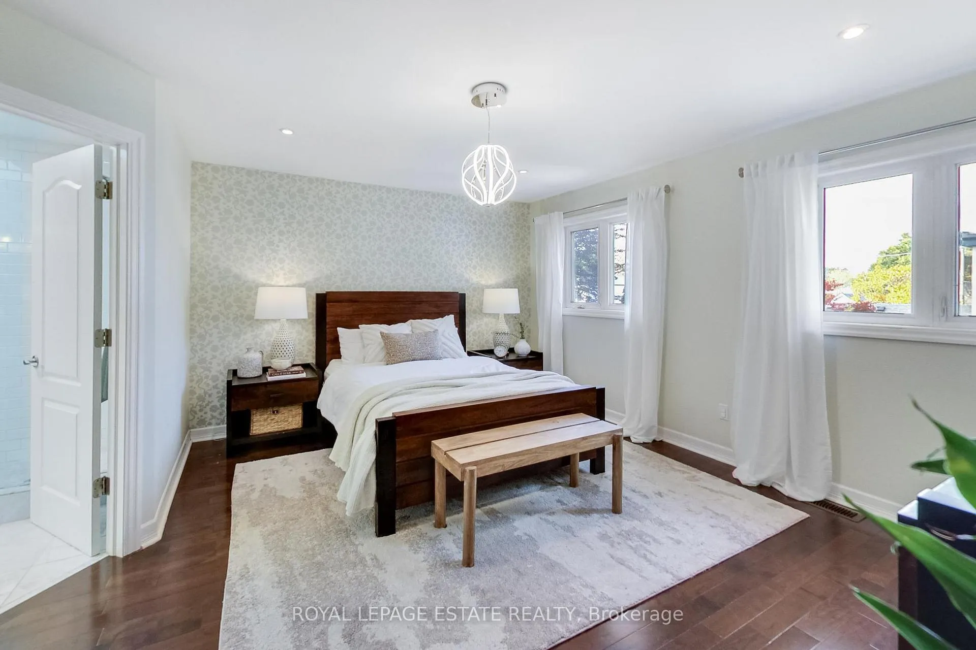 Photo 17 of 20 Westbrook Avenue, Toronto, Woodbine-Lumsden — HOMEH