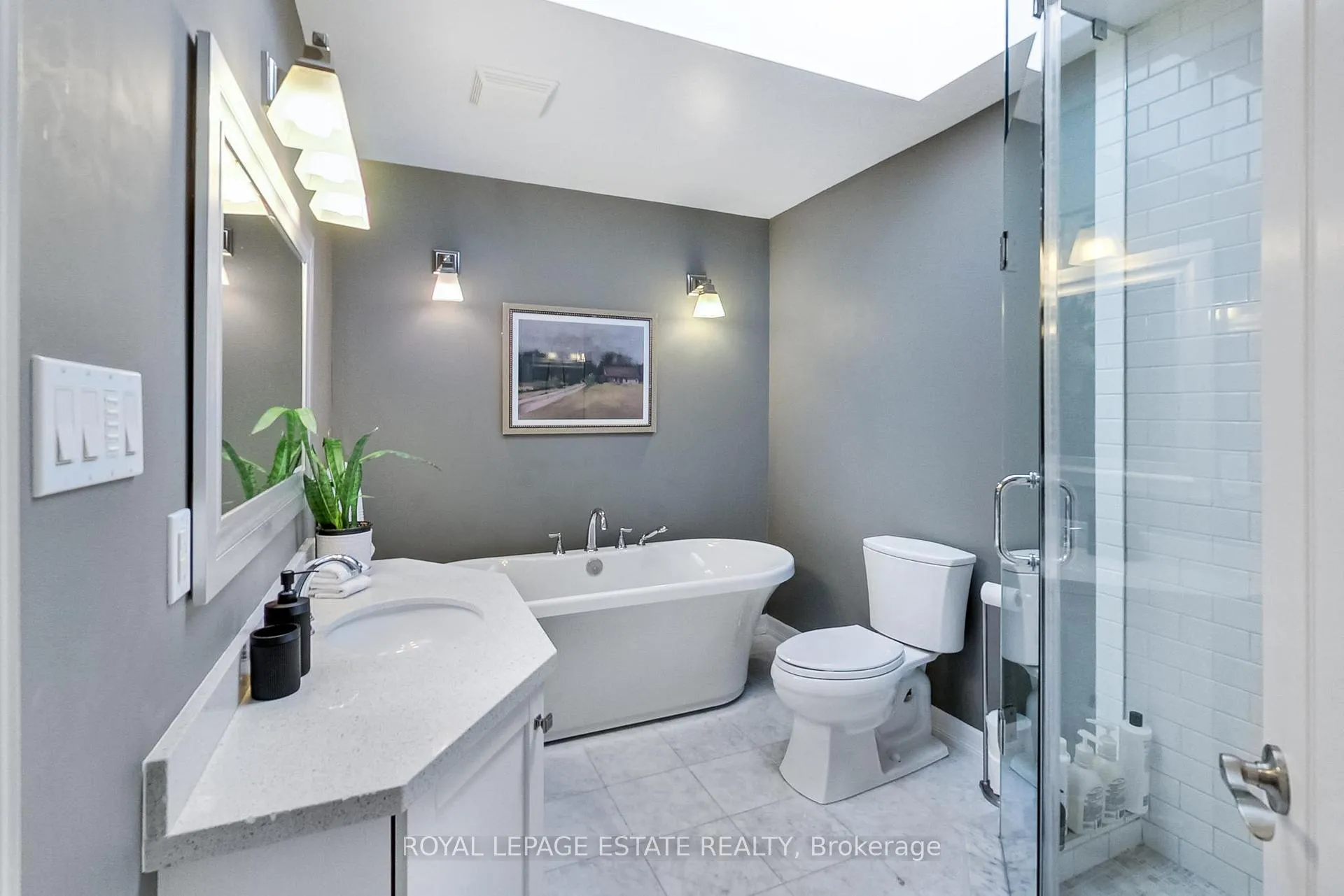 Photo 20 of 20 Westbrook Avenue, Toronto, Woodbine-Lumsden — HOMEH