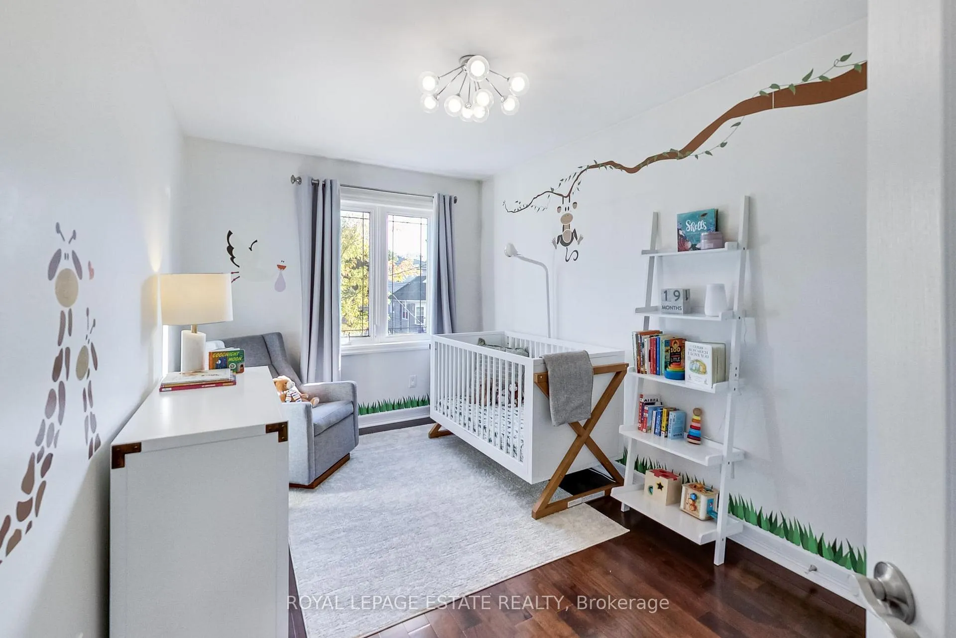 Photo 21 of 20 Westbrook Avenue, Toronto, Woodbine-Lumsden — HOMEH