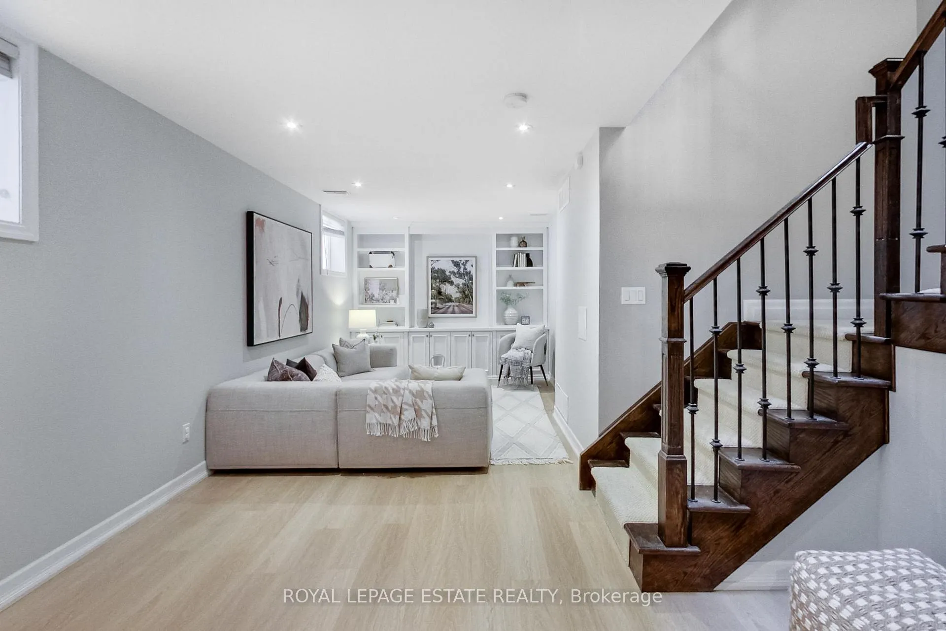 Photo 24 of 20 Westbrook Avenue, Toronto, Woodbine-Lumsden — HOMEH