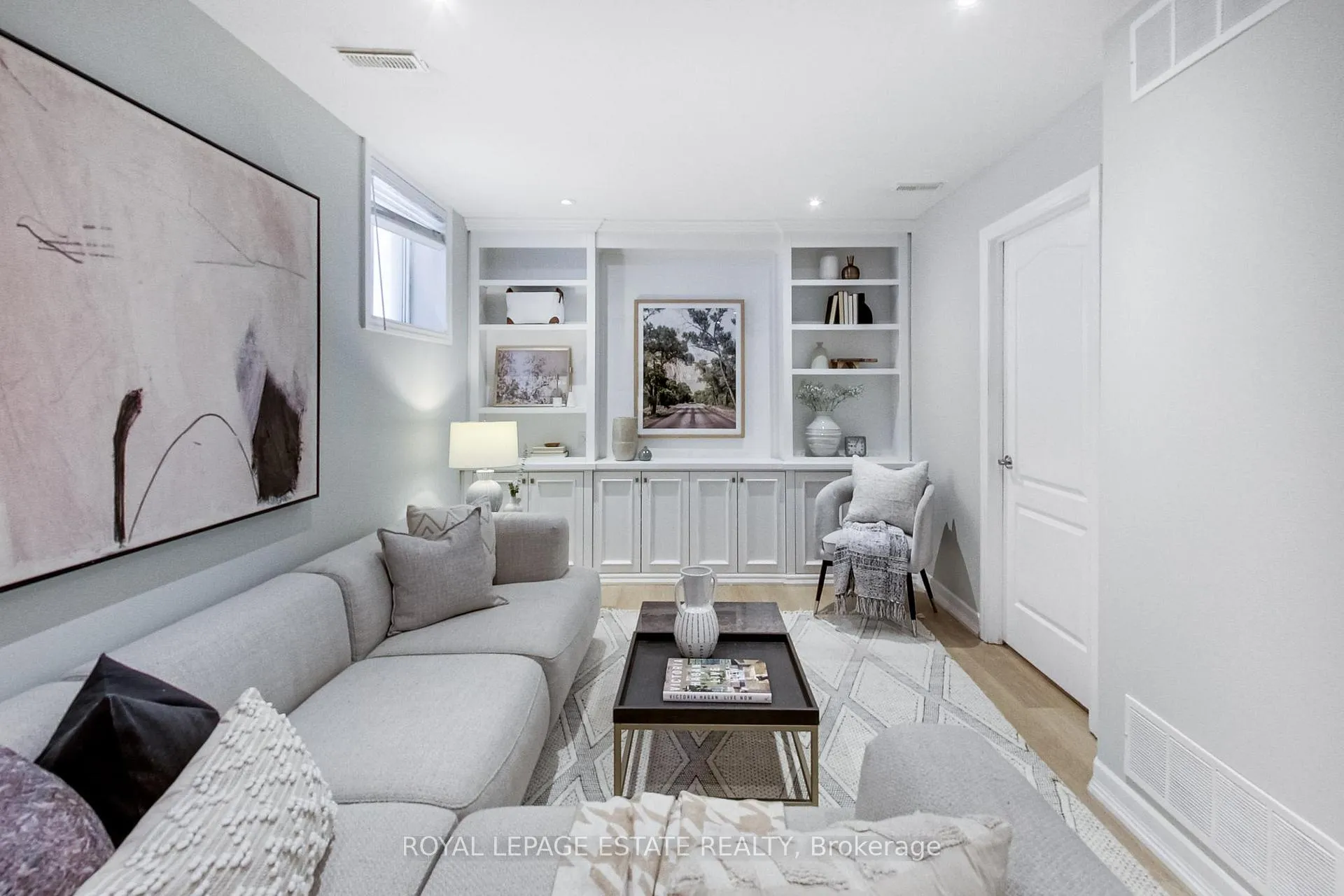 Photo 26 of 20 Westbrook Avenue, Toronto, Woodbine-Lumsden — HOMEH