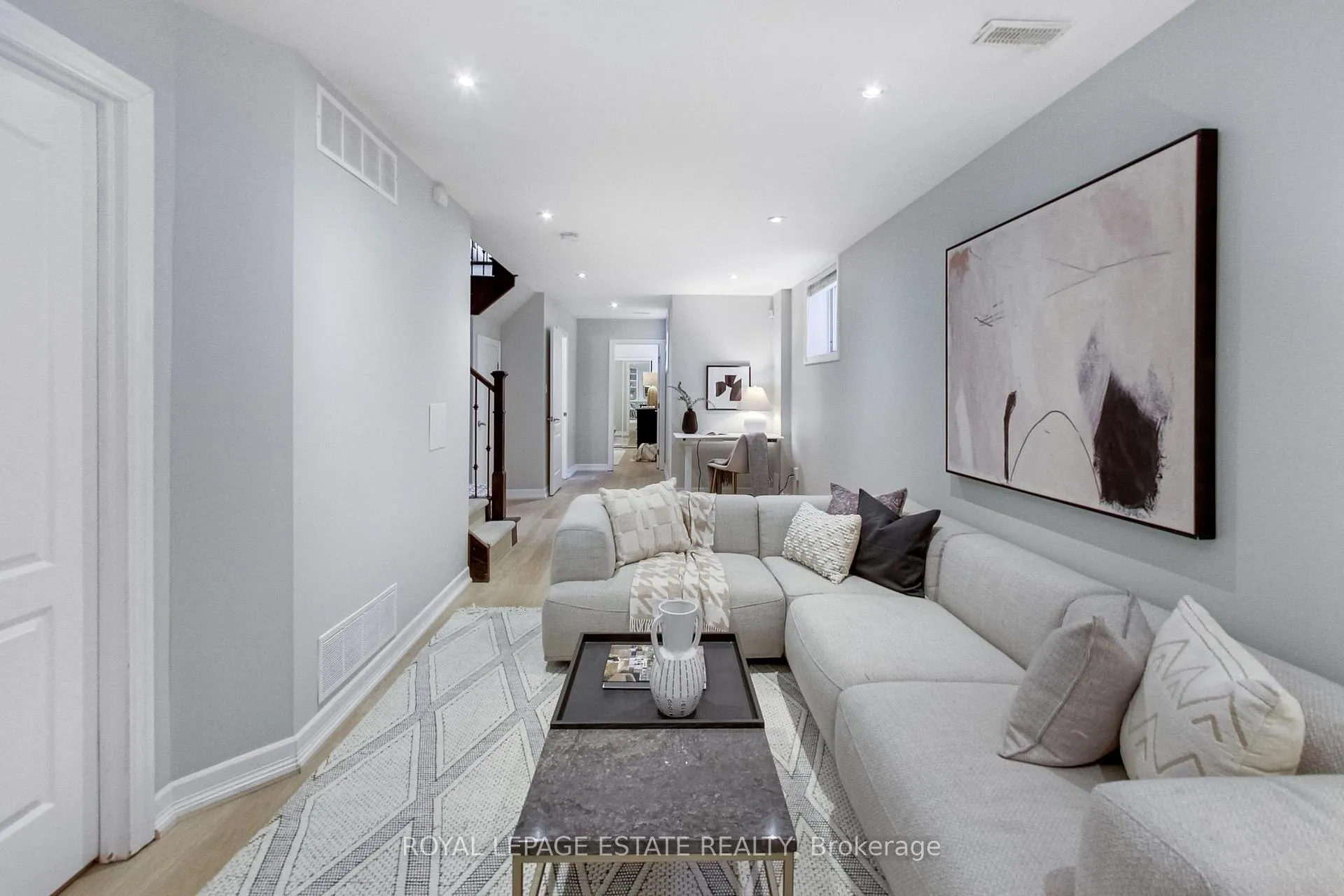 Photo 27 of 20 Westbrook Avenue, Toronto, Woodbine-Lumsden — HOMEH