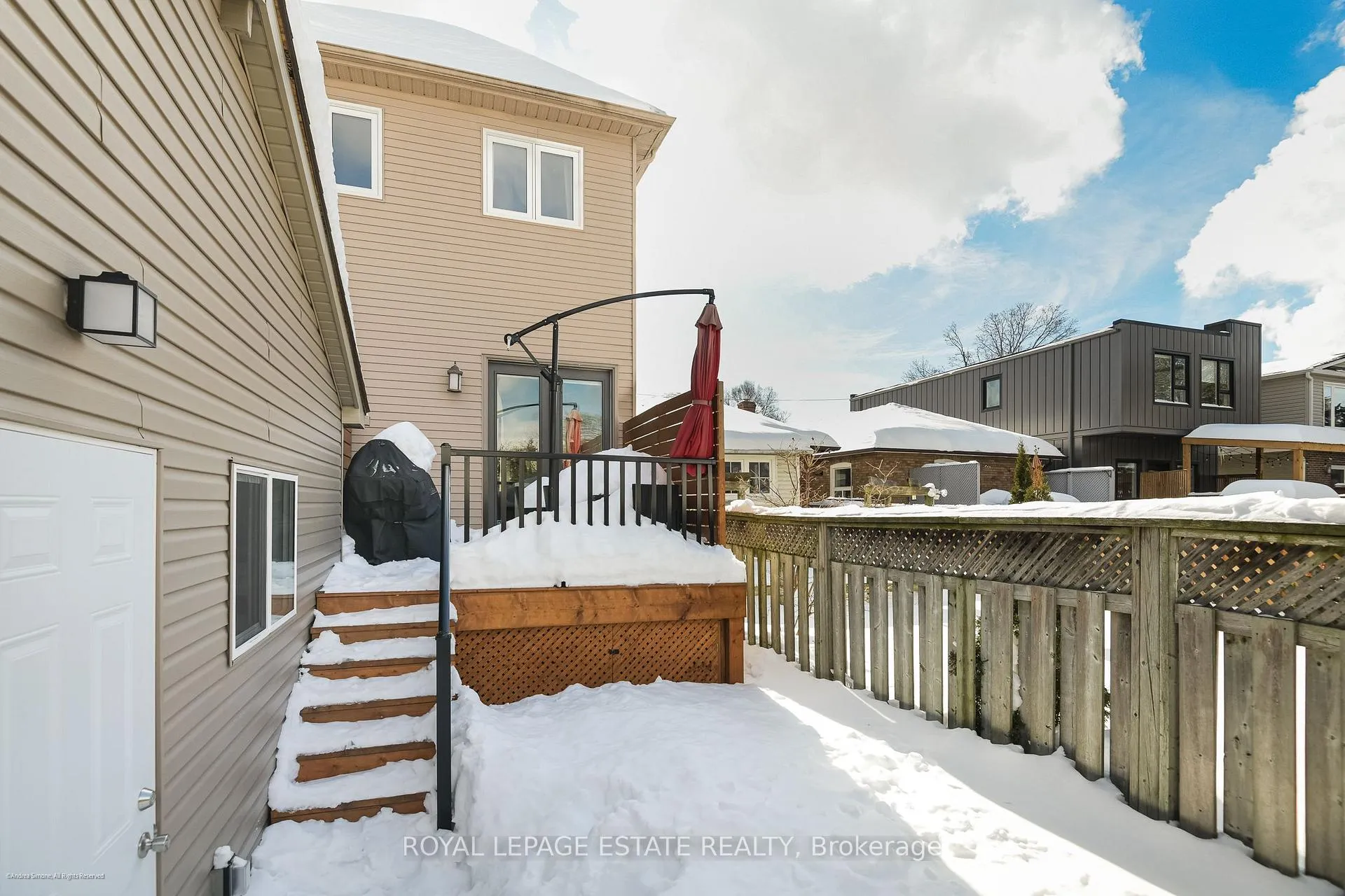 Photo 31 of 20 Westbrook Avenue, Toronto, Woodbine-Lumsden — HOMEH