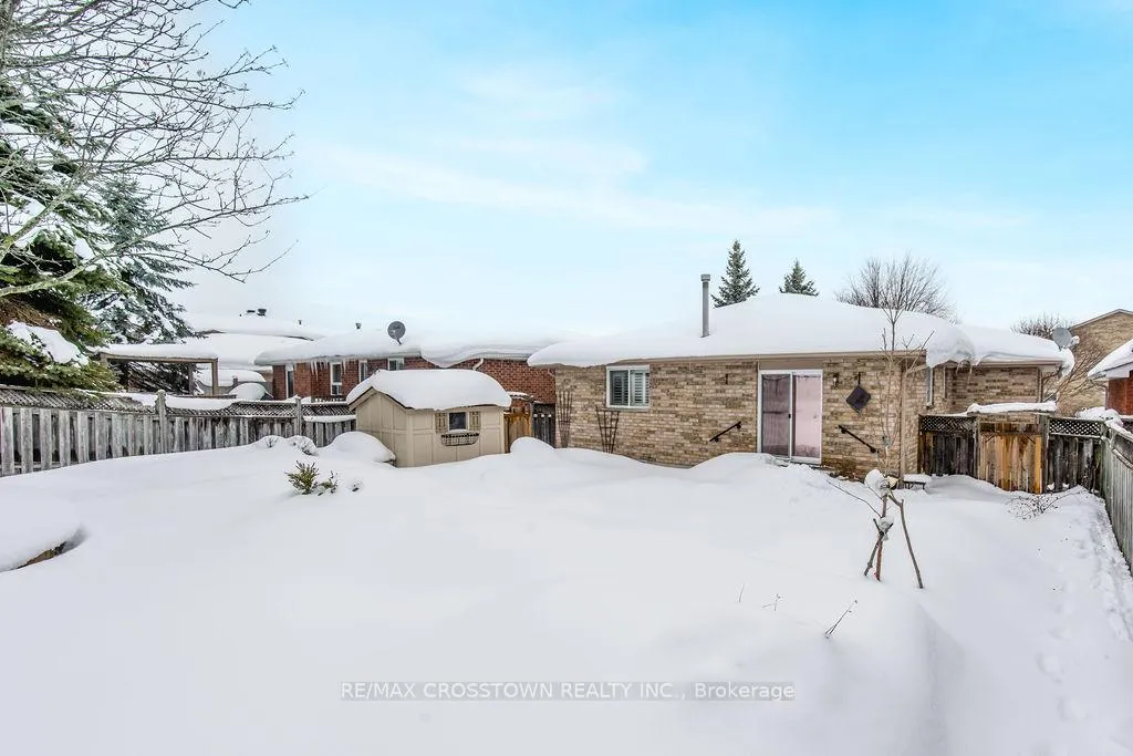 Photo 33 of 38 Brookfield Crescent, Barrie, Bayshore — HOMEH