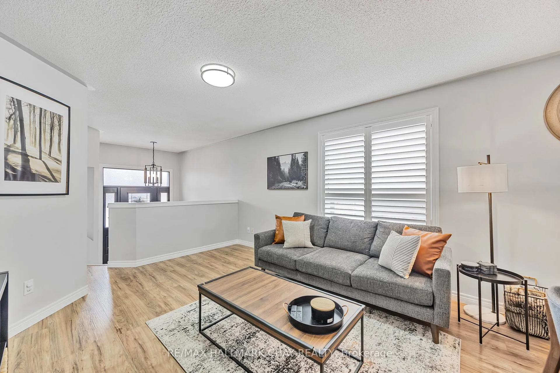 Photo 9 of 20 Seline Crescent, Barrie, Painswick South — HOMEH