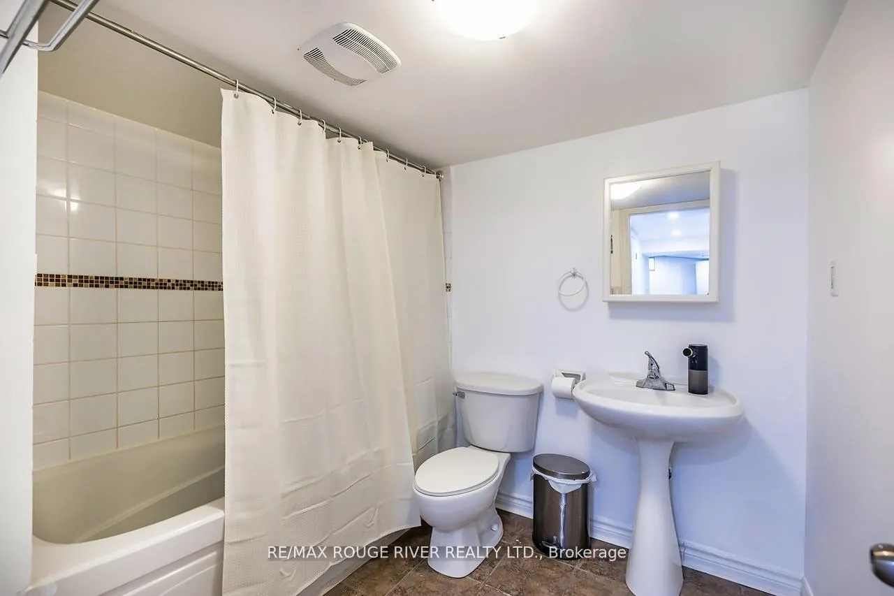 Photo 16 of 8 Birch Crescent, Ajax, Central — HOMEH
