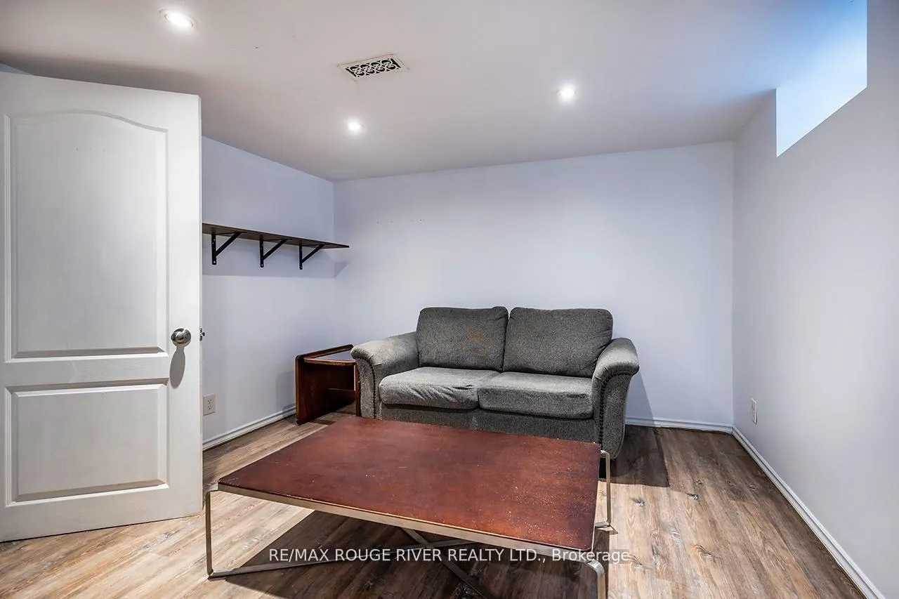 Photo 18 of 8 Birch Crescent, Ajax, Central — HOMEH