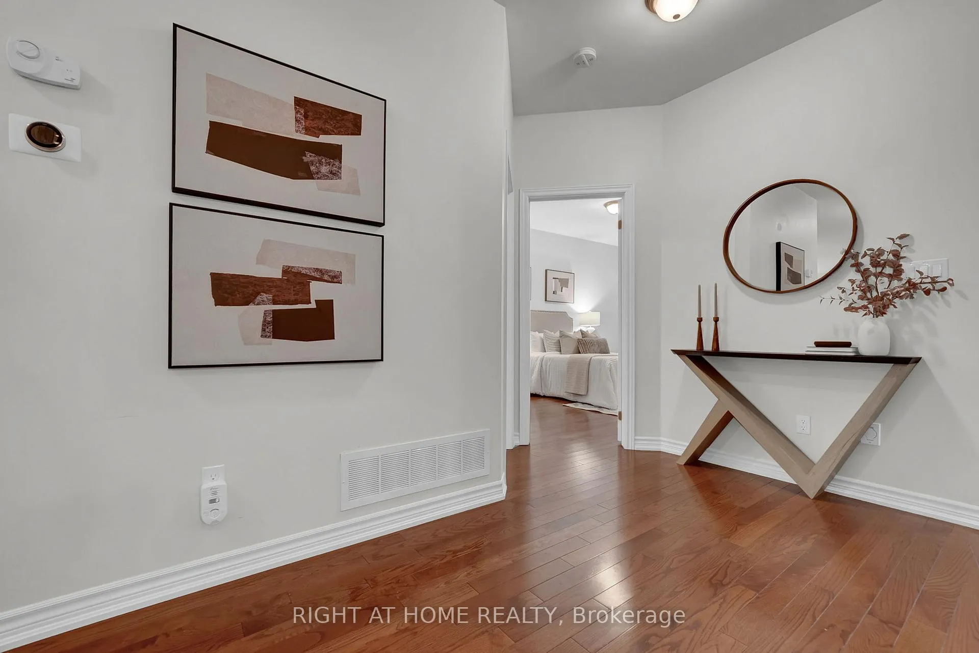 Photo 12 of 1645 Whitestone Drive, Oshawa, Samac — HOMEH