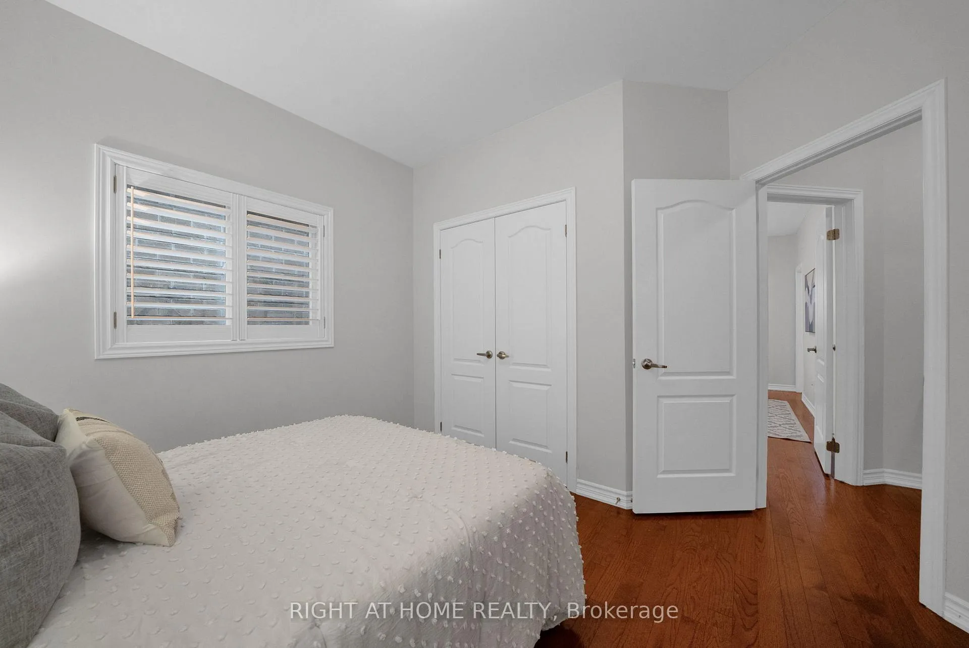 Photo 28 of 1645 Whitestone Drive, Oshawa, Samac — HOMEH