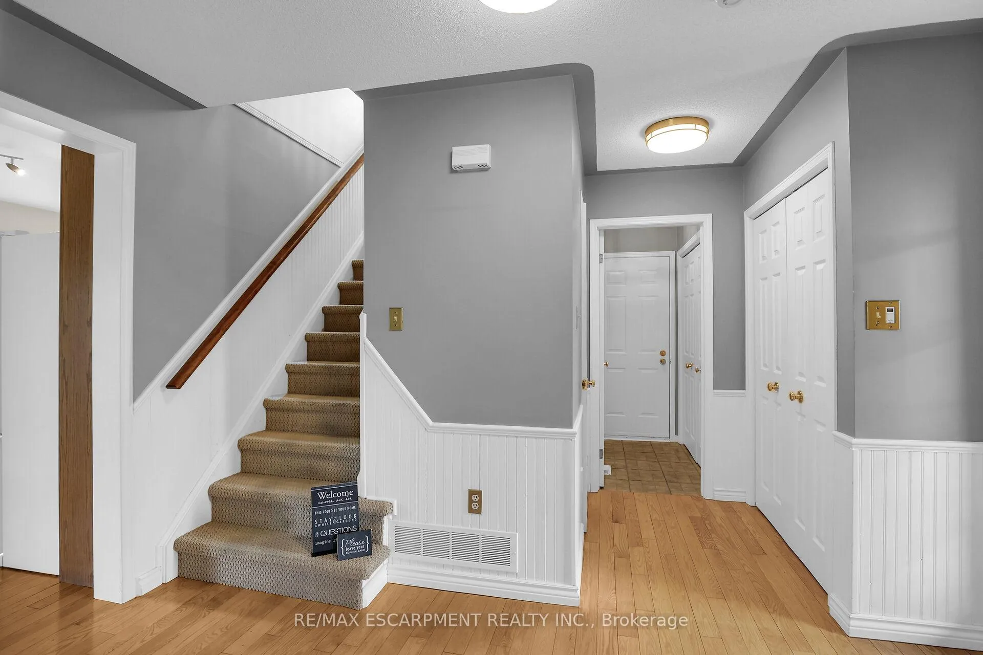 Photo 19 of 5129 Crimson King Way, Lincoln, Beamsville — HOMEH