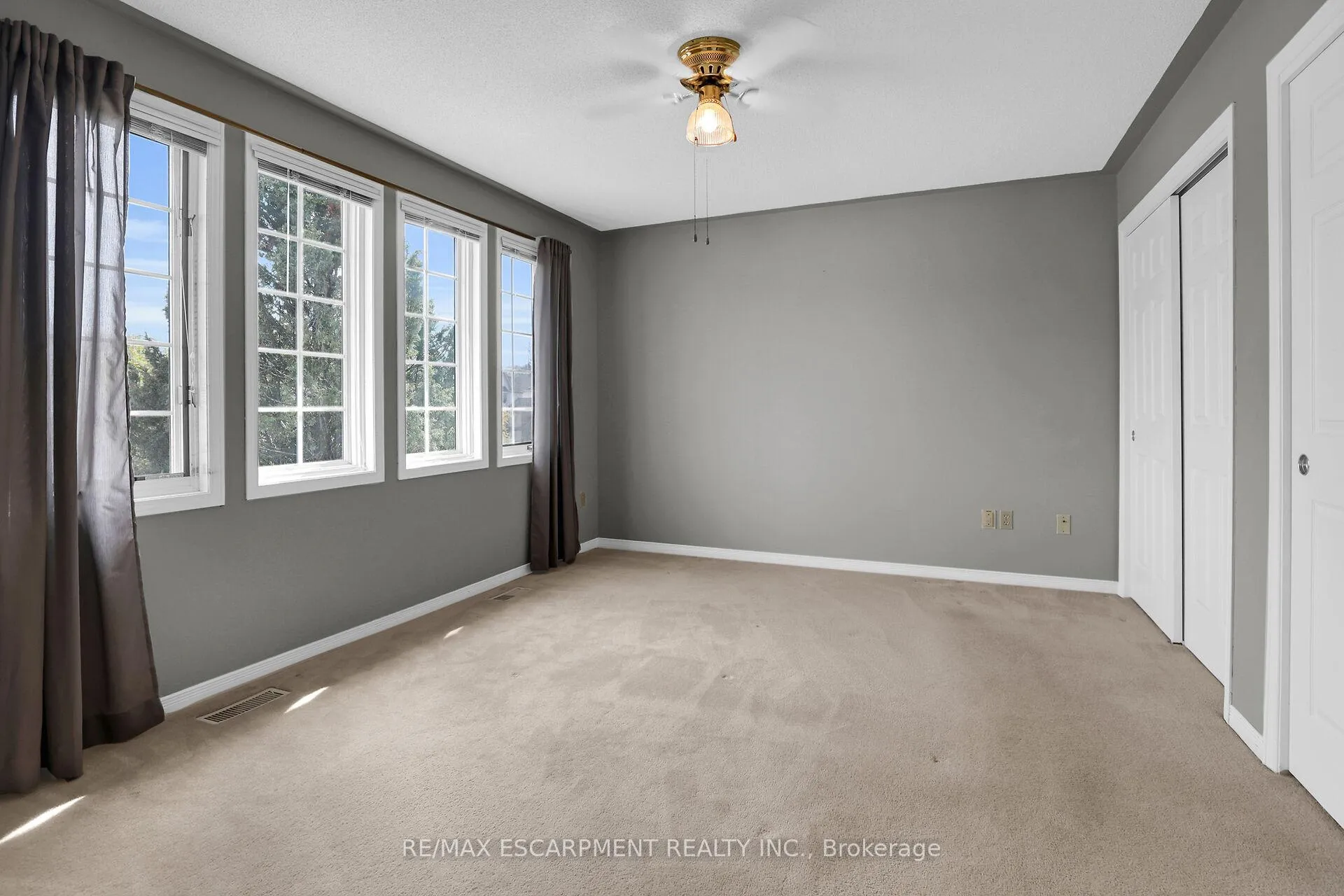Photo 22 of 5129 Crimson King Way, Lincoln, Beamsville — HOMEH