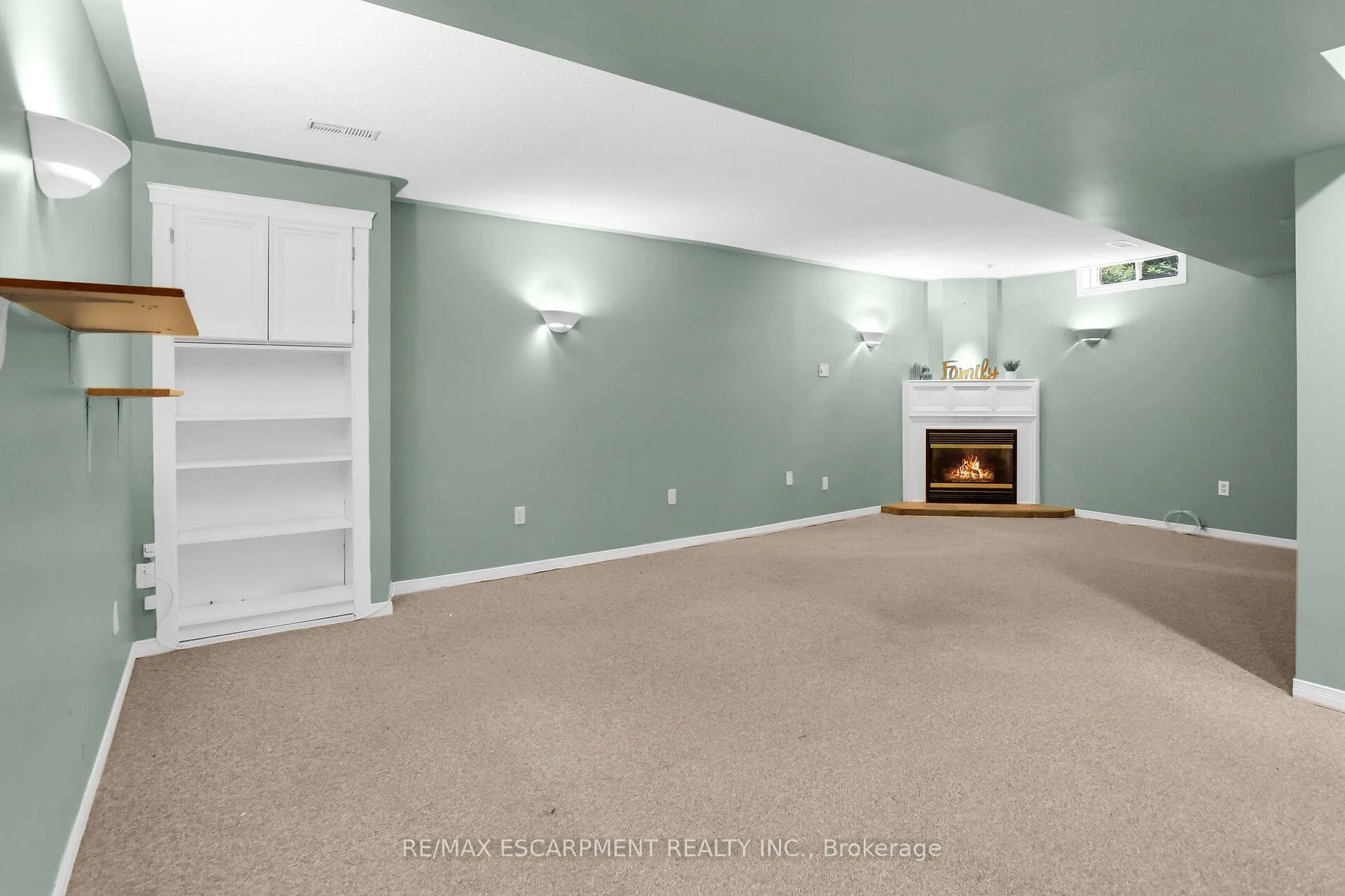 Photo 30 of 5129 Crimson King Way, Lincoln, Beamsville — HOMEH