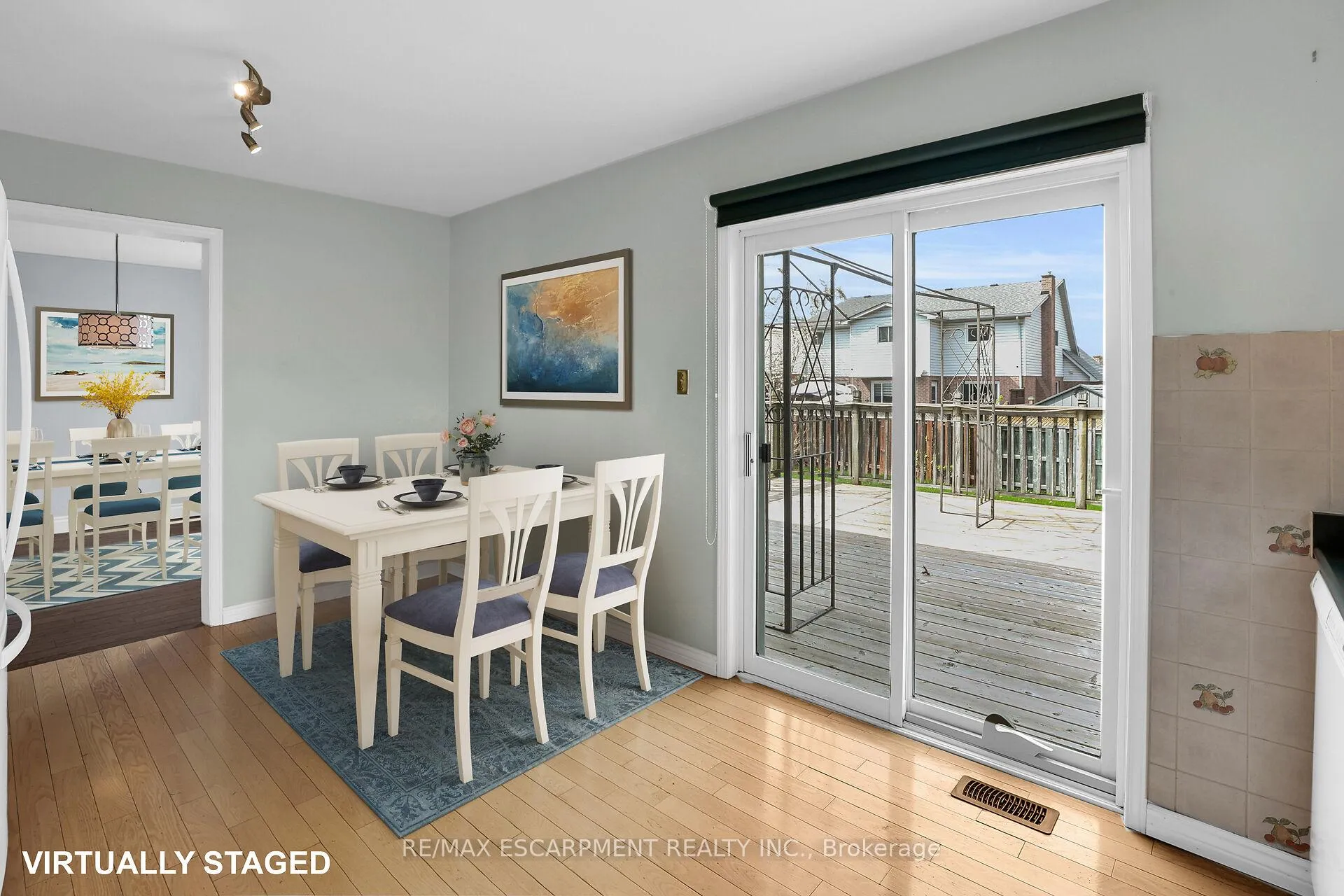 Photo 38 of 5129 Crimson King Way, Lincoln, Beamsville — HOMEH