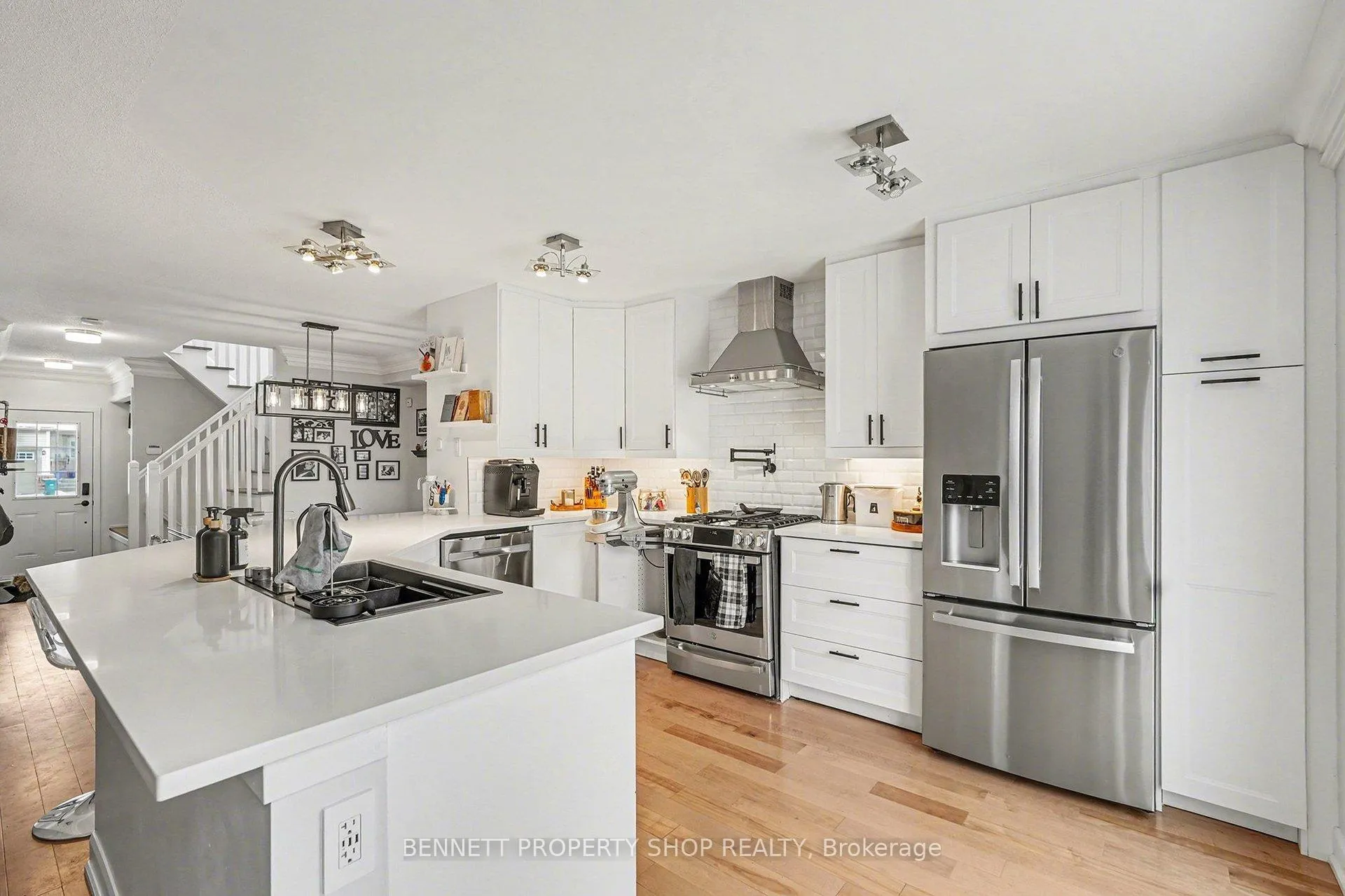 Photo 2 of 427 Montserrat Street, Ottawa, Stittsville (North) — HOMEH