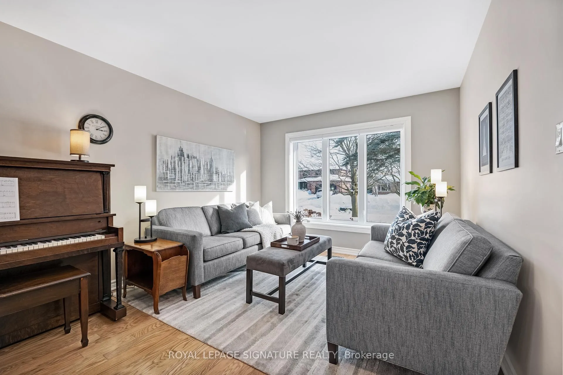 Photo 4 of 4 Enzo Crescent, Uxbridge — HOMEH