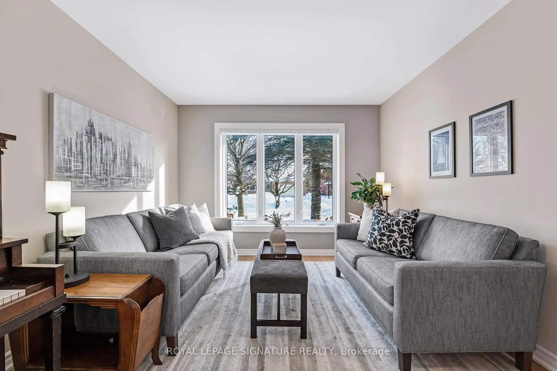 Photo 5 of 4 Enzo Crescent, Uxbridge — HOMEH