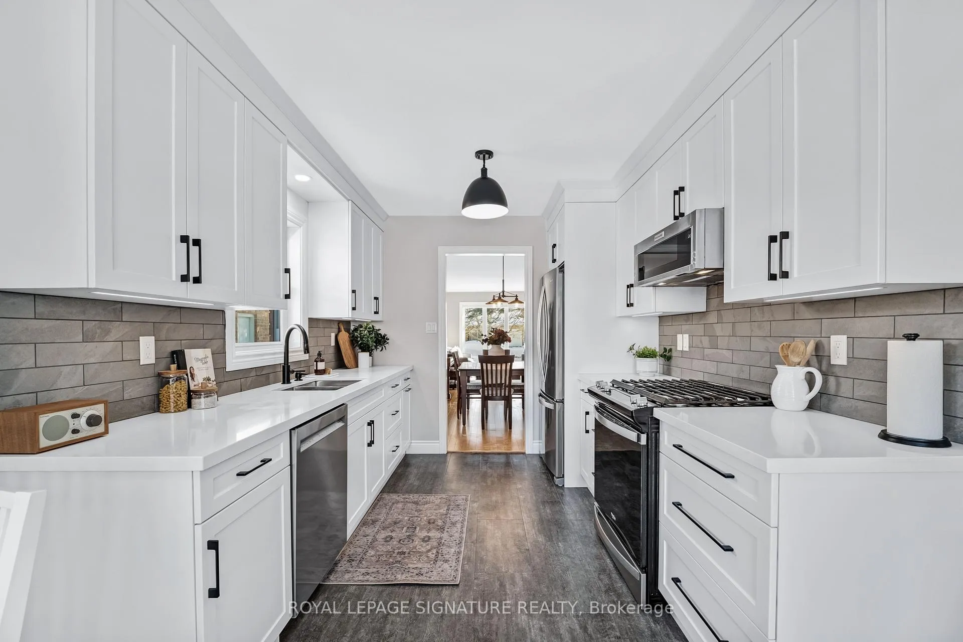 Photo 9 of 4 Enzo Crescent, Uxbridge — HOMEH