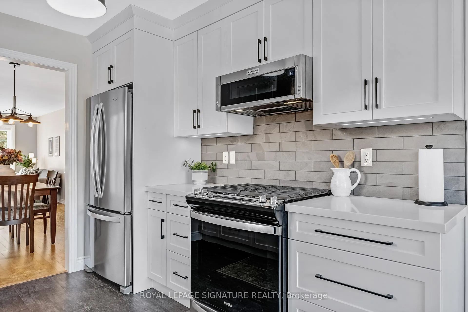 Photo 10 of 4 Enzo Crescent, Uxbridge — HOMEH