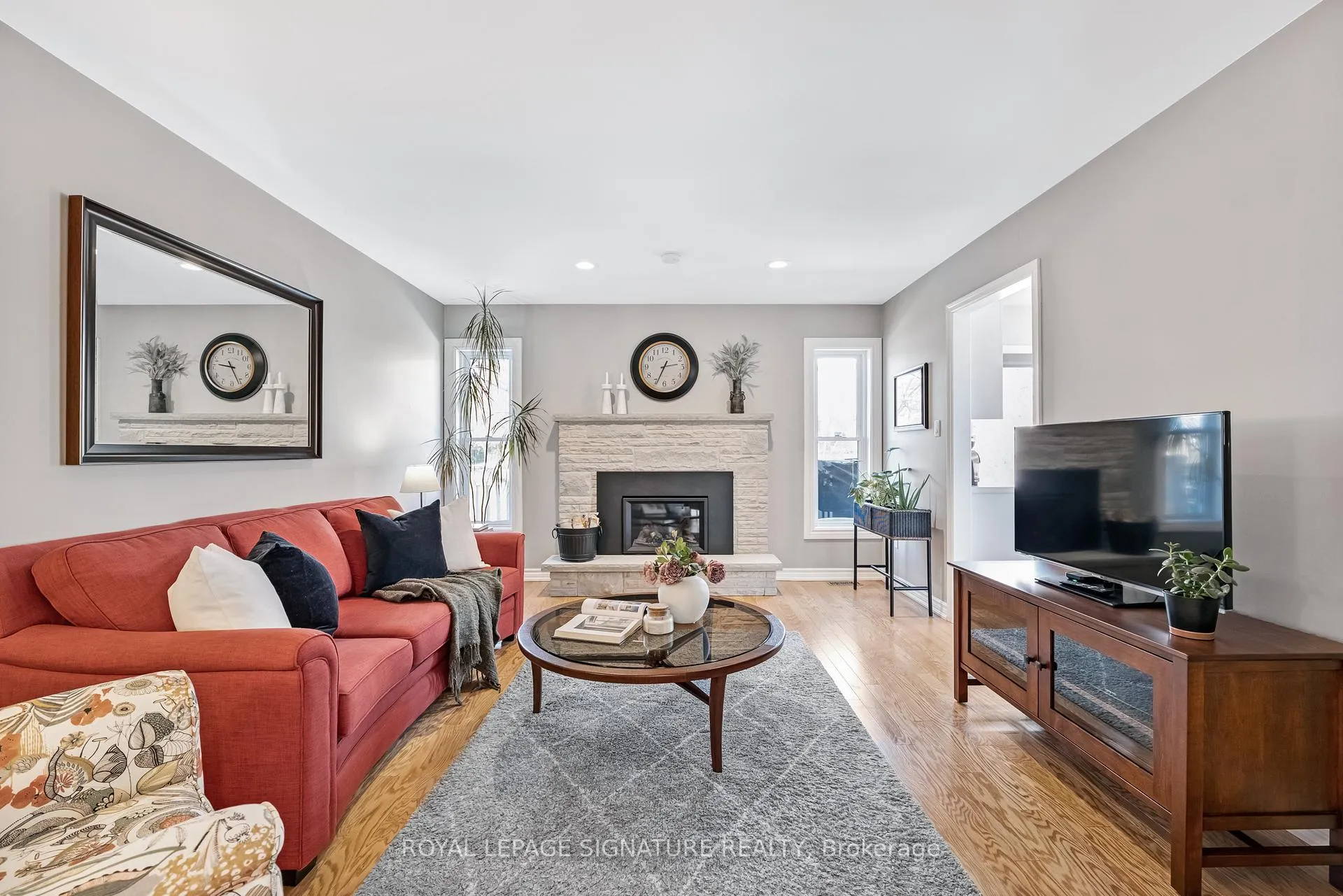Photo 15 of 4 Enzo Crescent, Uxbridge — HOMEH