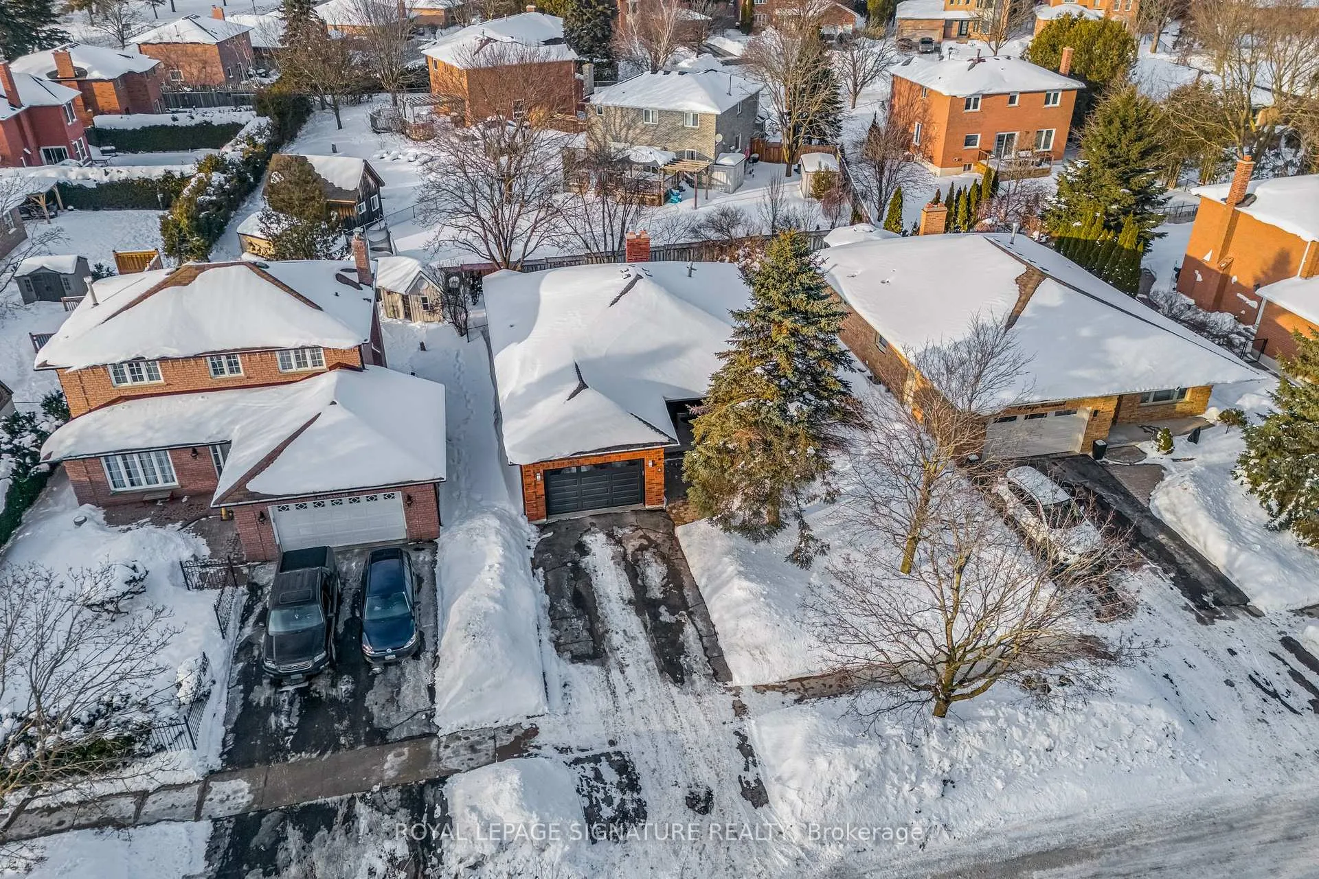 Photo 46 of 4 Enzo Crescent, Uxbridge — HOMEH