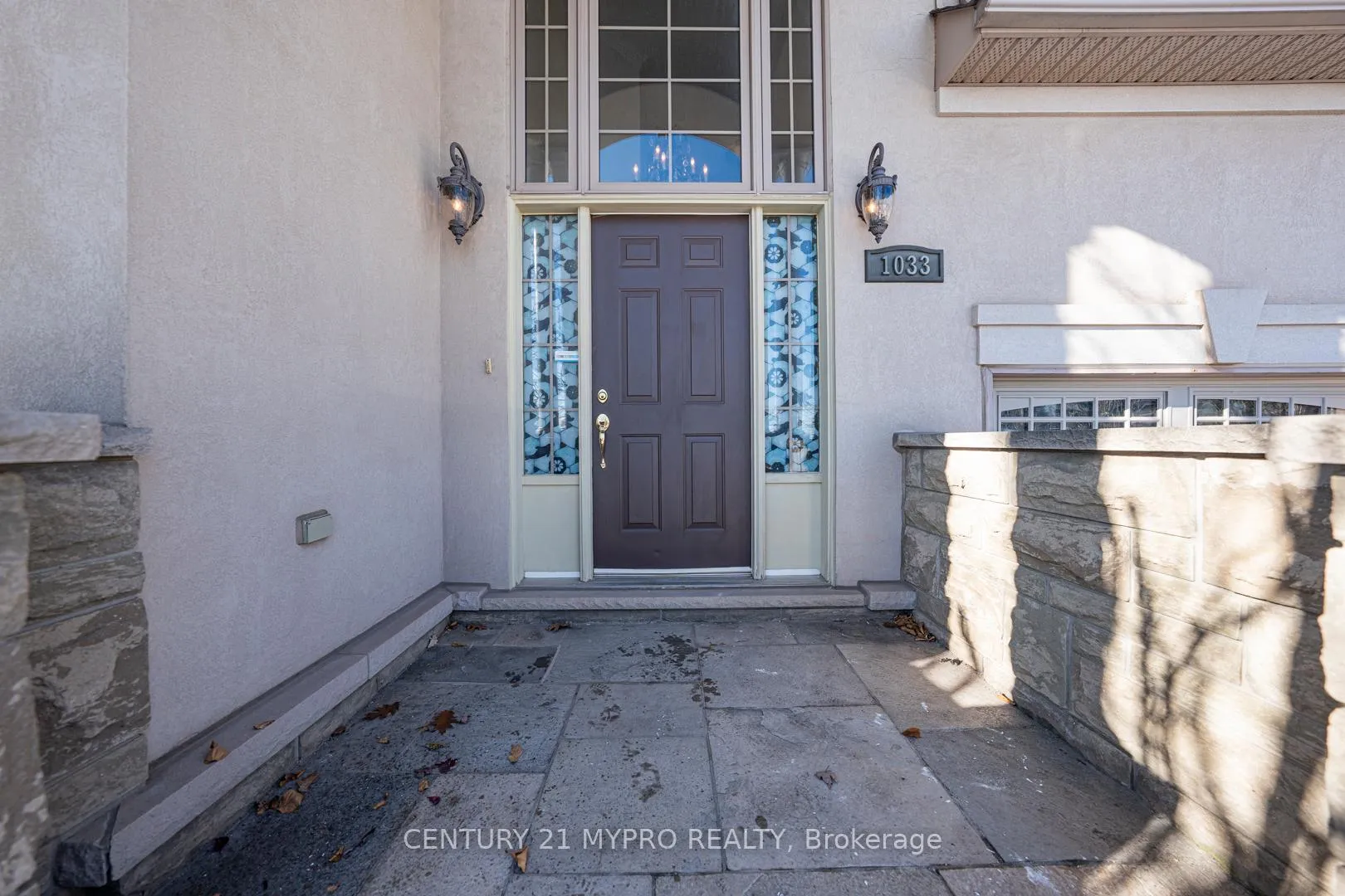 Photo 5 of 1033 Kestell Boulevard, Oakville, Joshua Creek — HOMEH