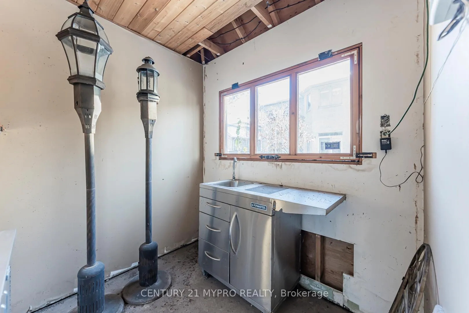 Photo 10 of 1033 Kestell Boulevard, Oakville, Joshua Creek — HOMEH