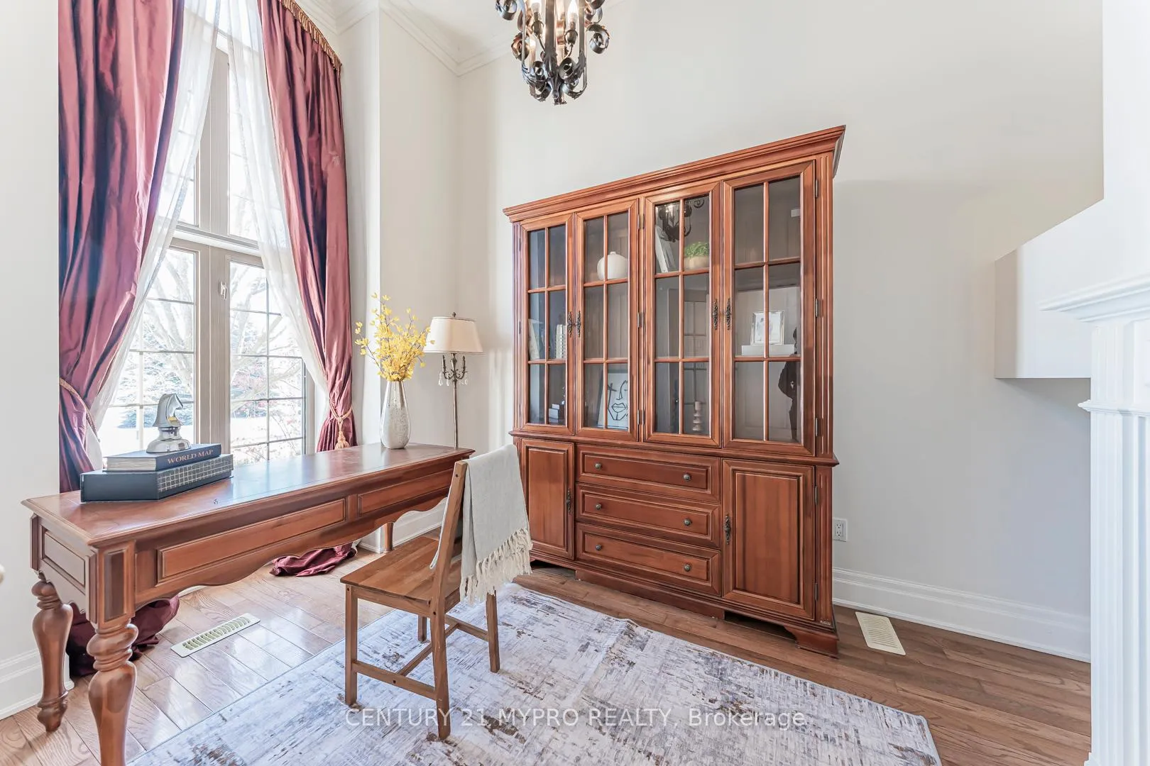 Photo 13 of 1033 Kestell Boulevard, Oakville, Joshua Creek — HOMEH