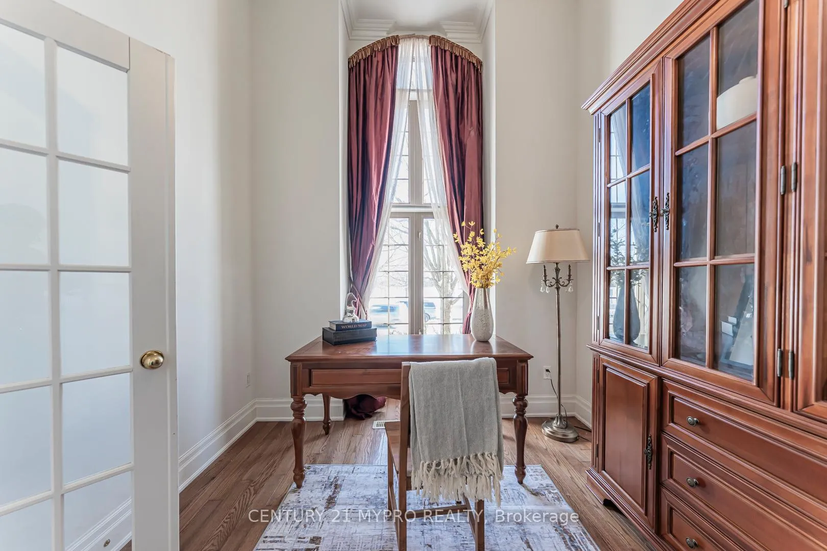 Photo 14 of 1033 Kestell Boulevard, Oakville, Joshua Creek — HOMEH