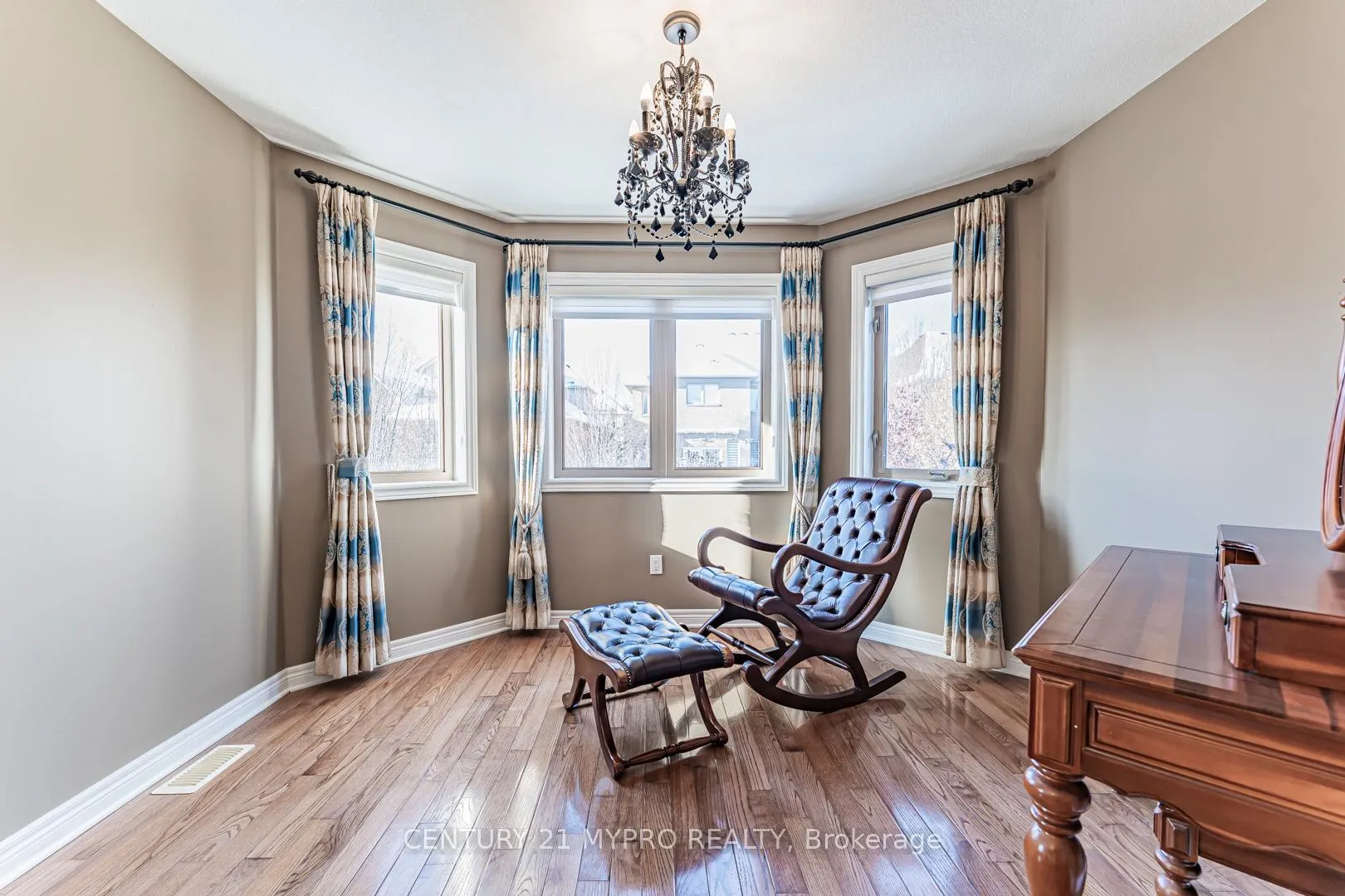 Photo 30 of 1033 Kestell Boulevard, Oakville, Joshua Creek — HOMEH