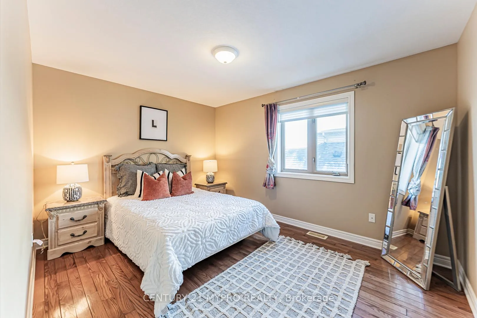 Photo 33 of 1033 Kestell Boulevard, Oakville, Joshua Creek — HOMEH