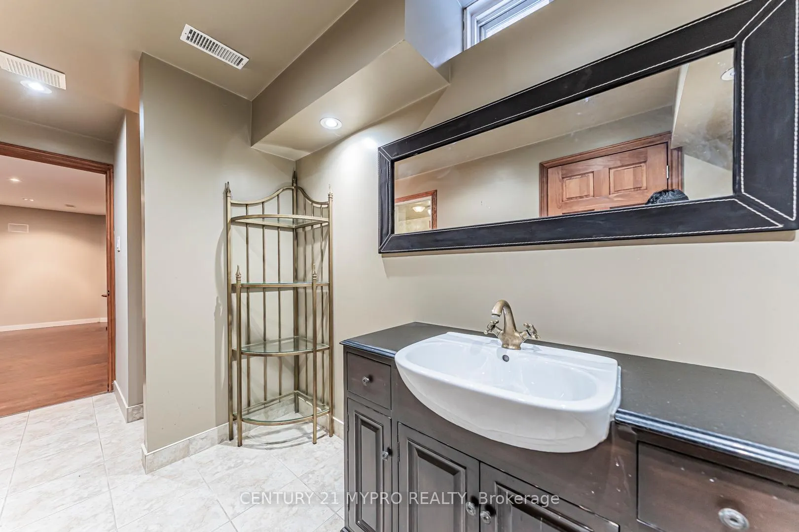 Photo 39 of 1033 Kestell Boulevard, Oakville, Joshua Creek — HOMEH