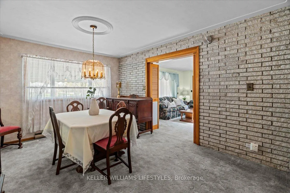 Photo 8 of 1802 Longwoods Road, Southwest Middlesex, Wardsville — HOMEH